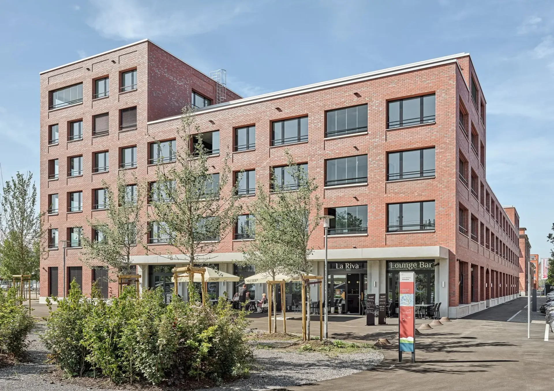 Modernes Ladenlokal / Gewerbefläche im Erdgeschoss in Arbon
