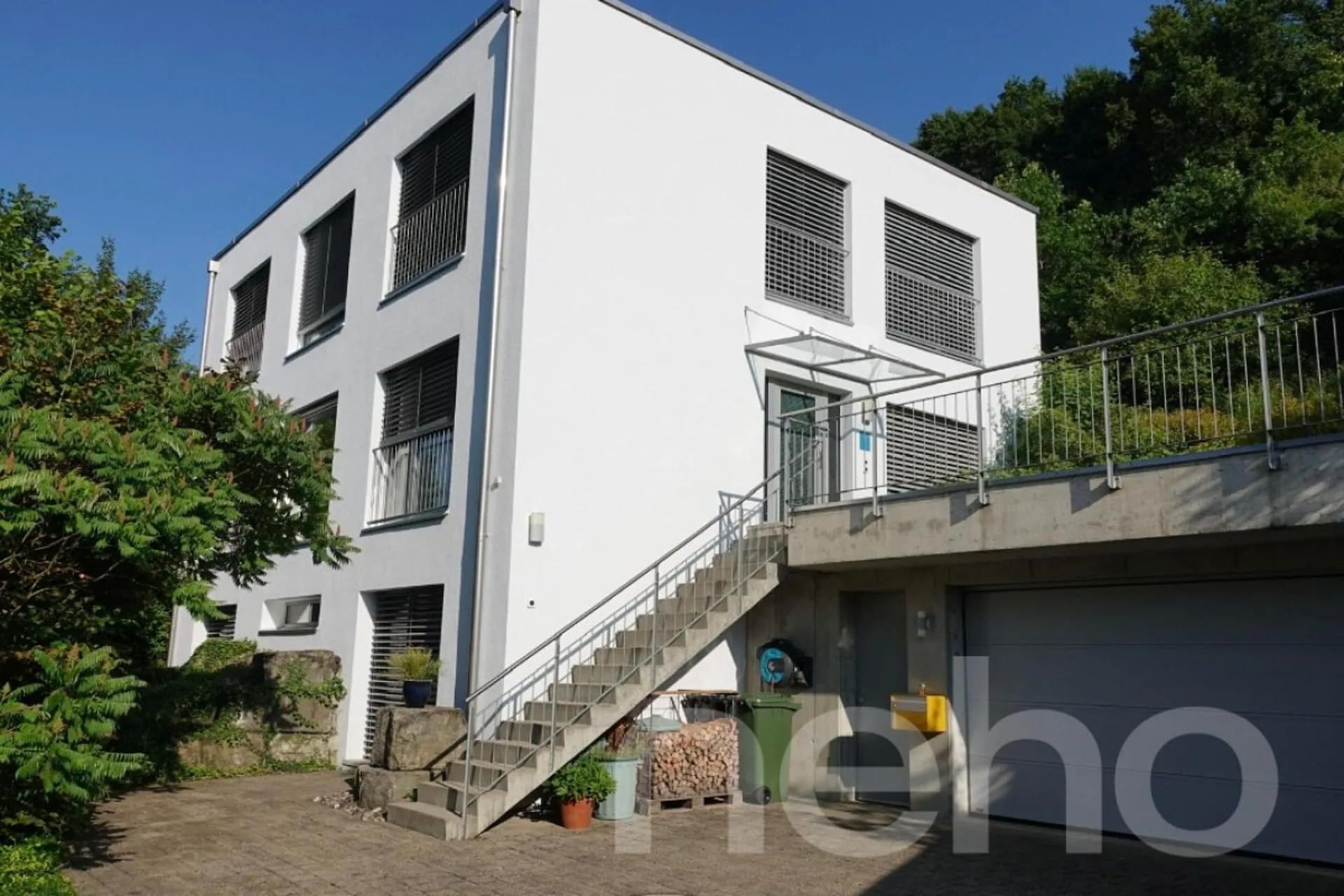 Ihr neues Familienparadies - Grosszügiges EFH mit Einliegerwohnung