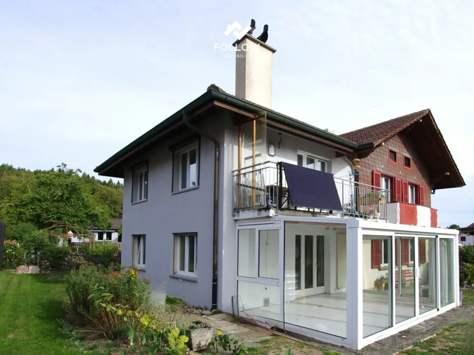 Familienfreundliches Wohnhaus mit 2 Wohnungen, grossem Garten, viel Platz und Ausbaupotential