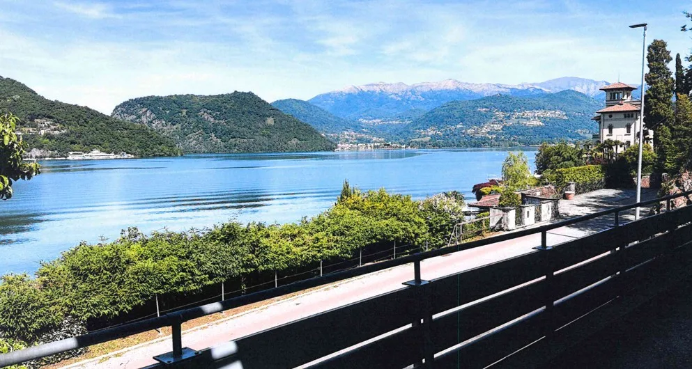 Villa mit Seeblick in Morcote
