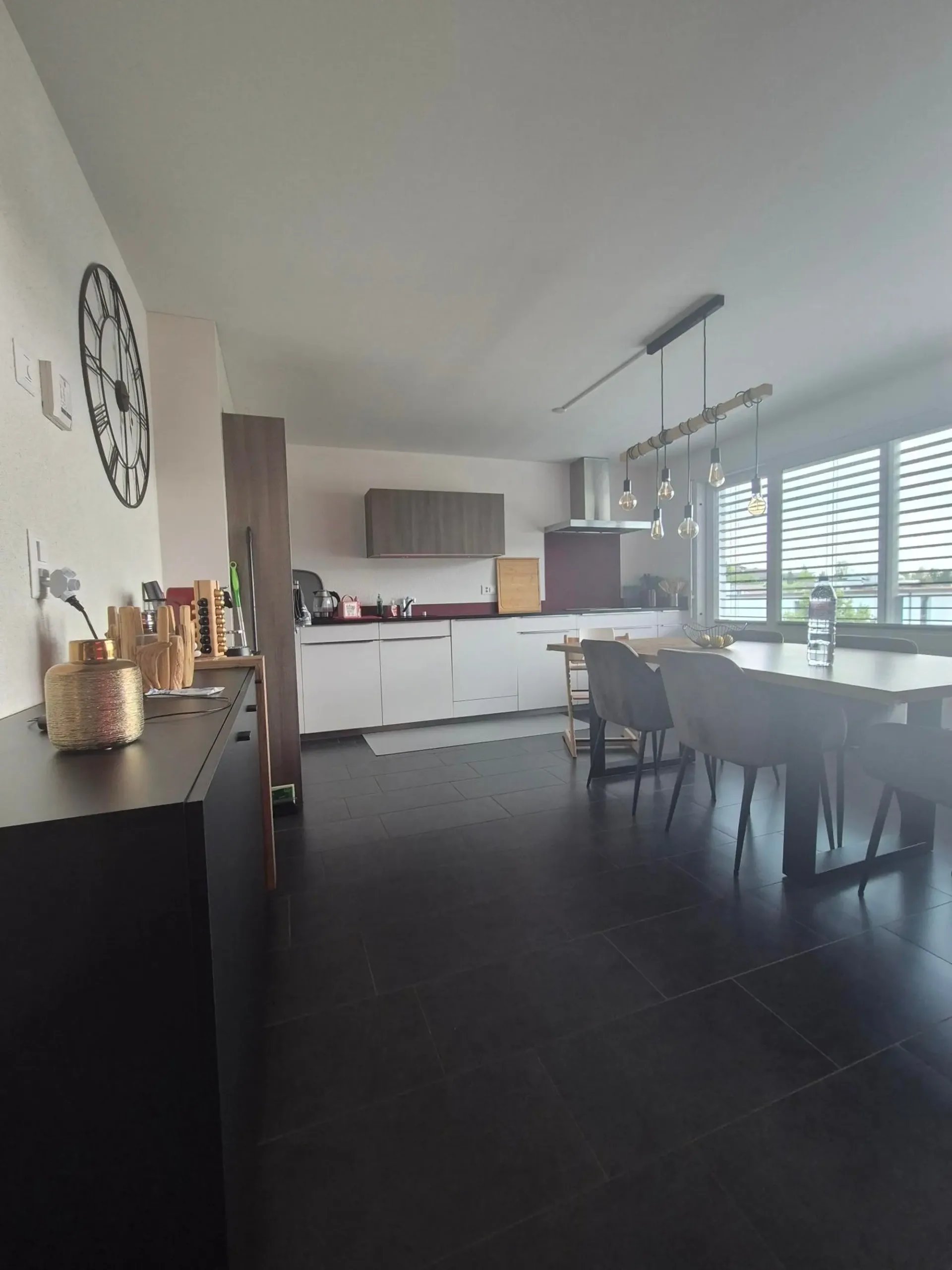Dachgeschosswohnung mit 4.5 Zimmern in Cortaillod