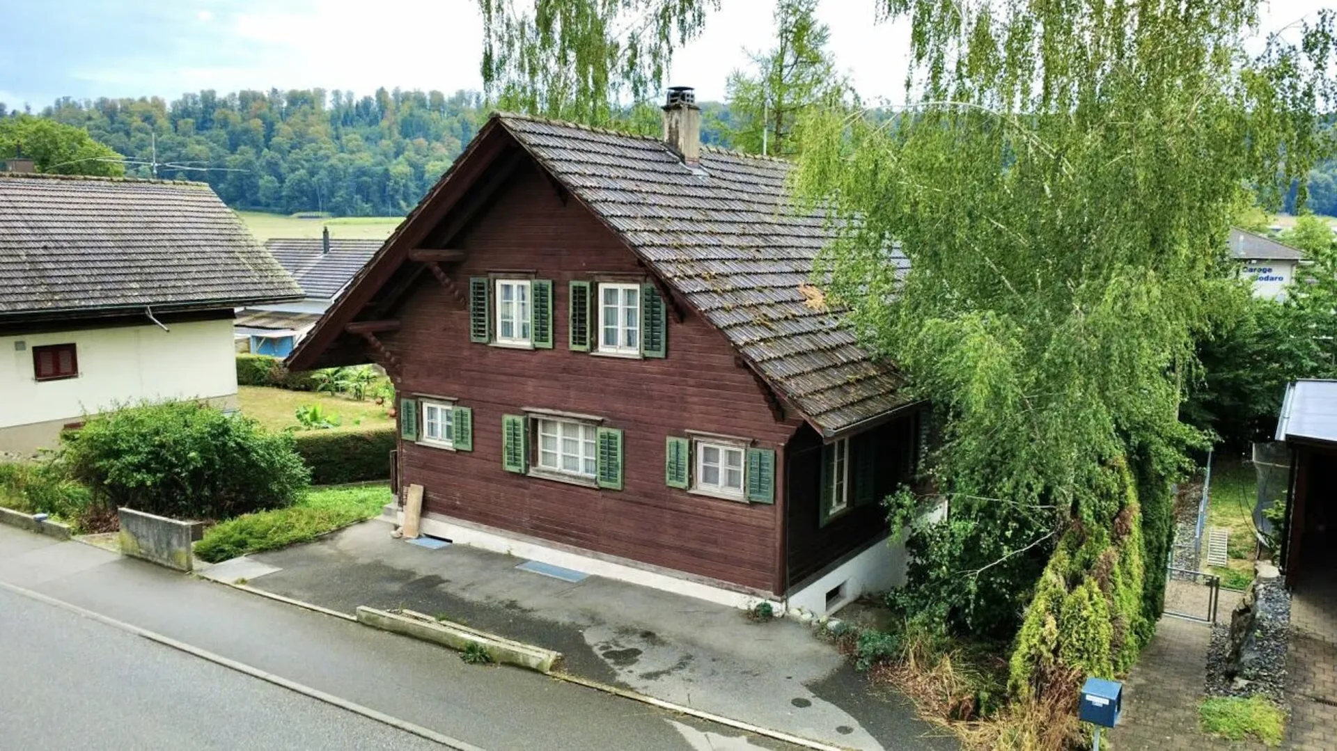 5.5-Zimmer-Einfamilienhaus zum Sanieren und Gestalten in Bettenhausen!