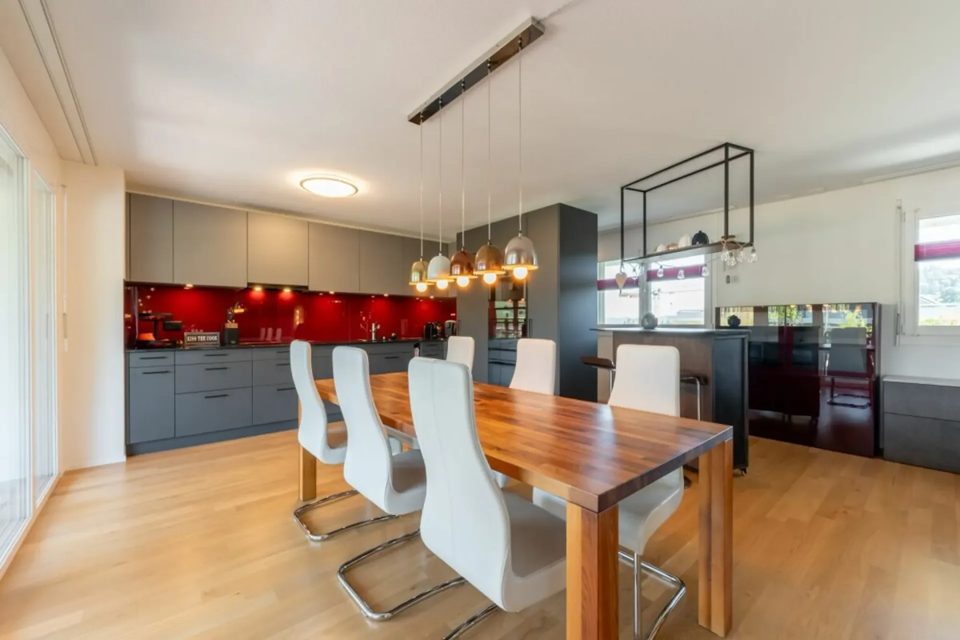 Wohn(T)raum - Exklusive 5½-Zimmer-Attikawohnung an bester Lage!