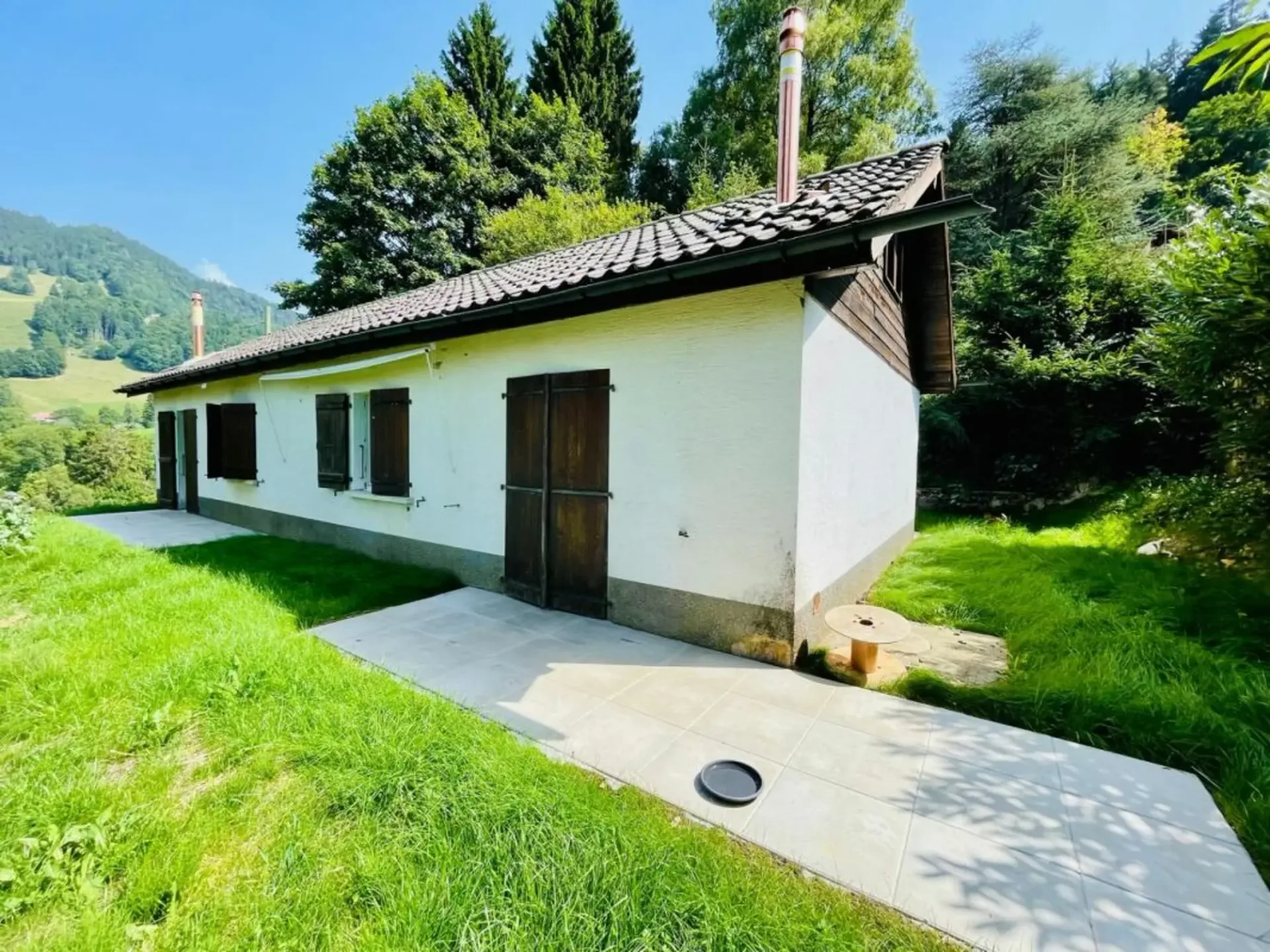 Kleines Doppelhaus mit 2 Zimmern in Montreux