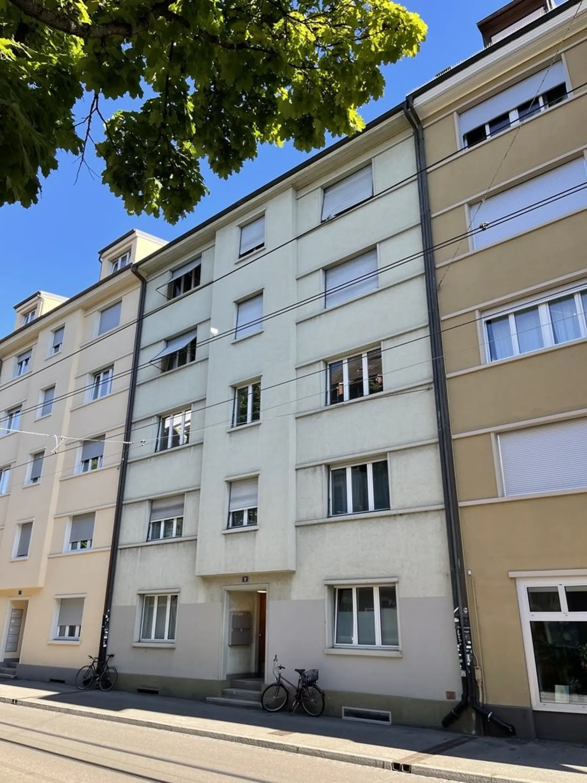 Appartamento ristrutturato di 2 camere con balcone a Kleinbasel