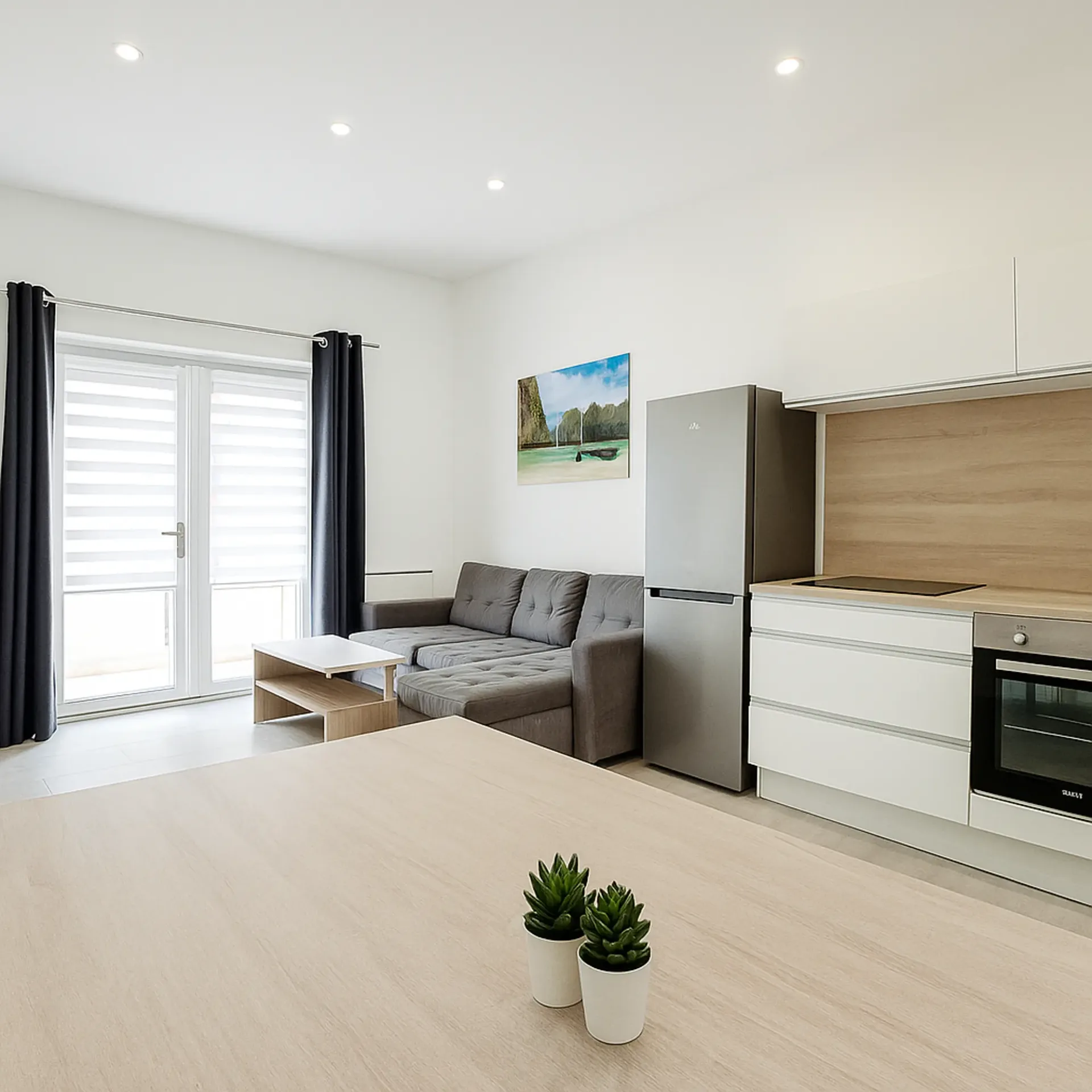 PERON T4 apartment with terrace, garden and 2 parkings