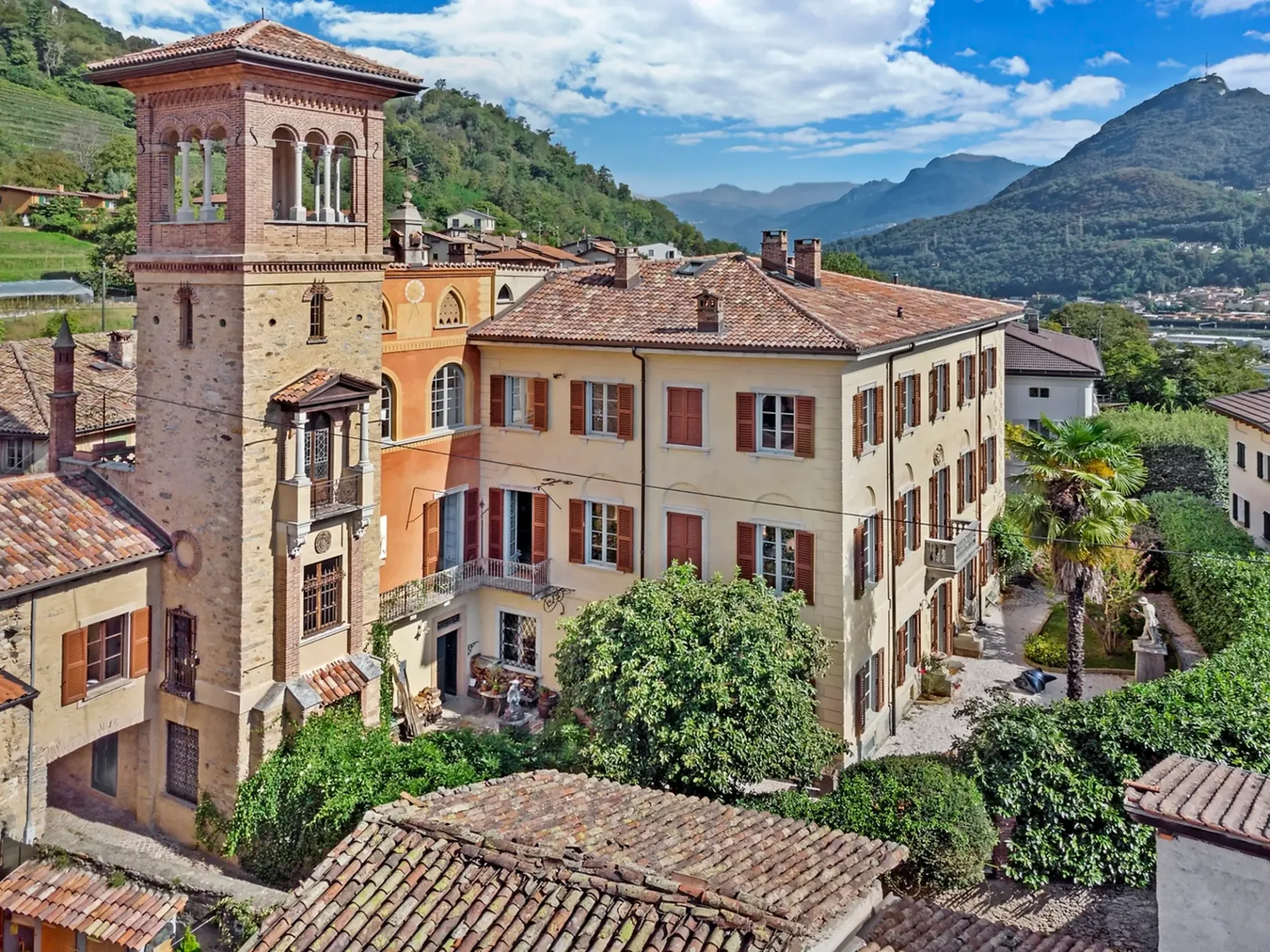 Castello Guidini - Magnifica Proprietà Storica in Collina d'Oro