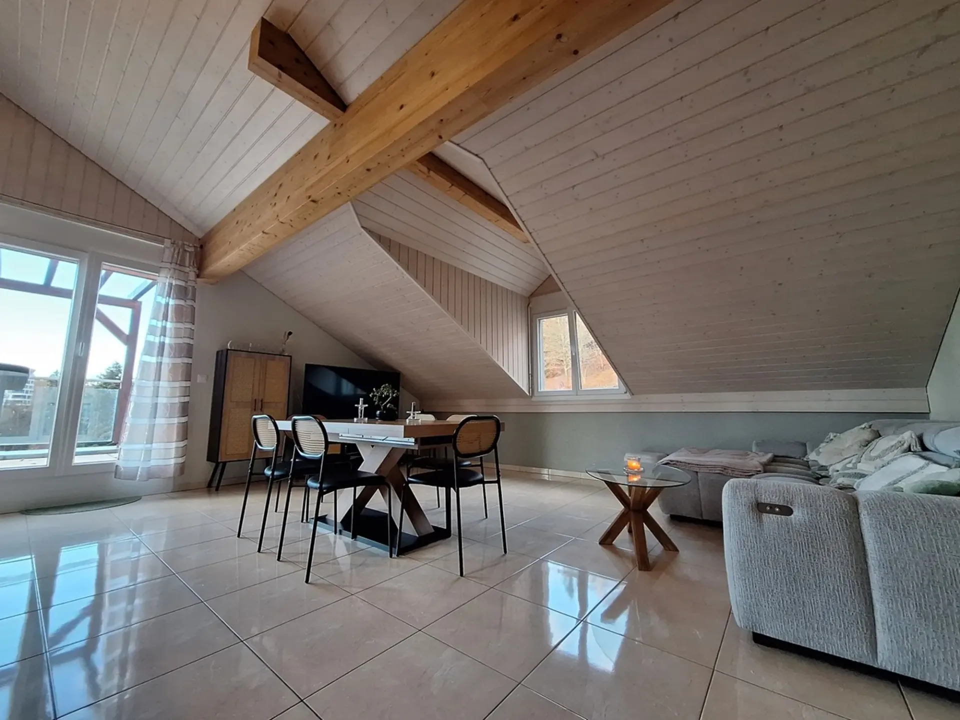 Wohnung 3.5 Zimmer in den Höhen von Lausanne
