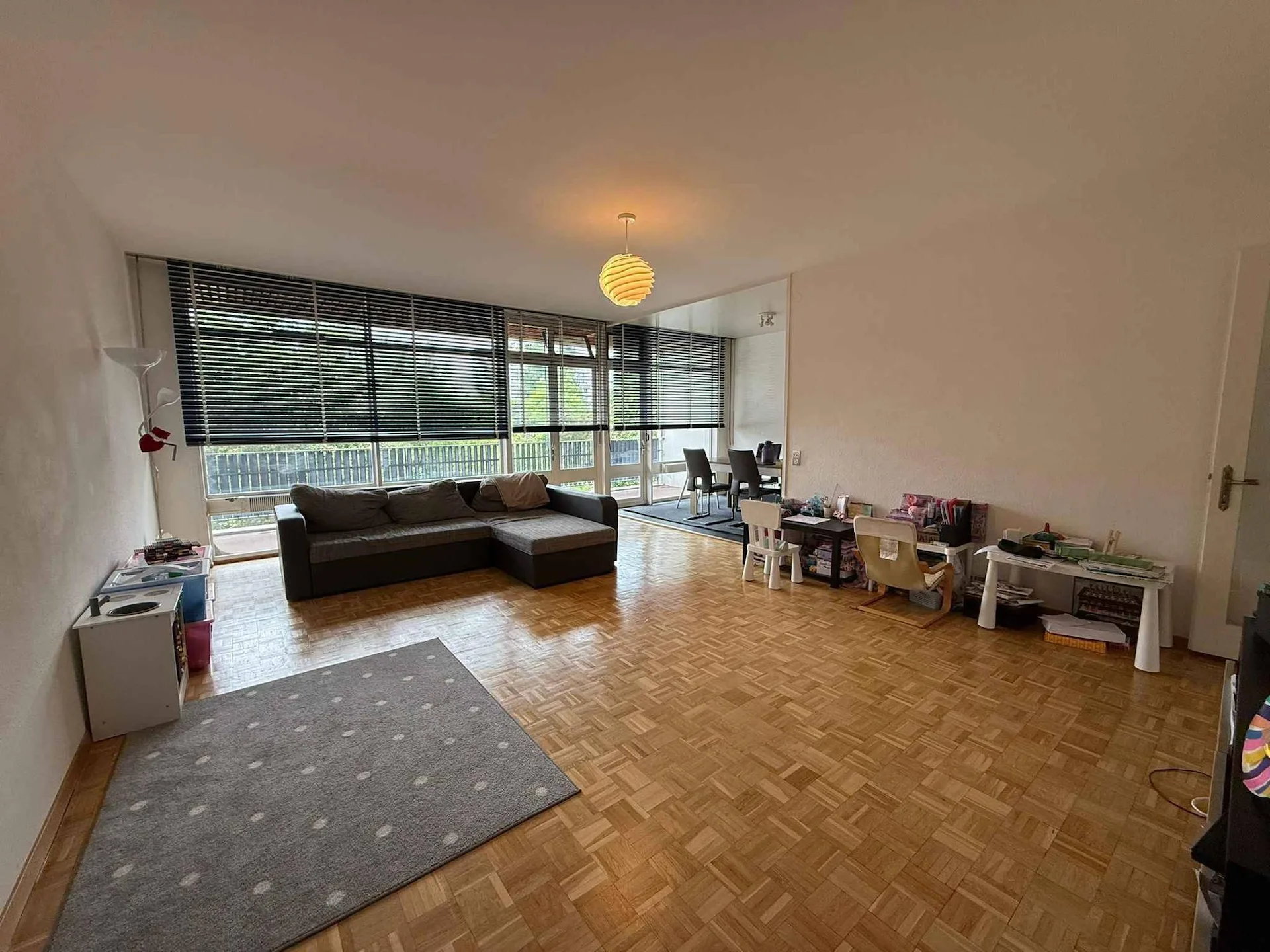 Beautiful 4-room crossing apartment