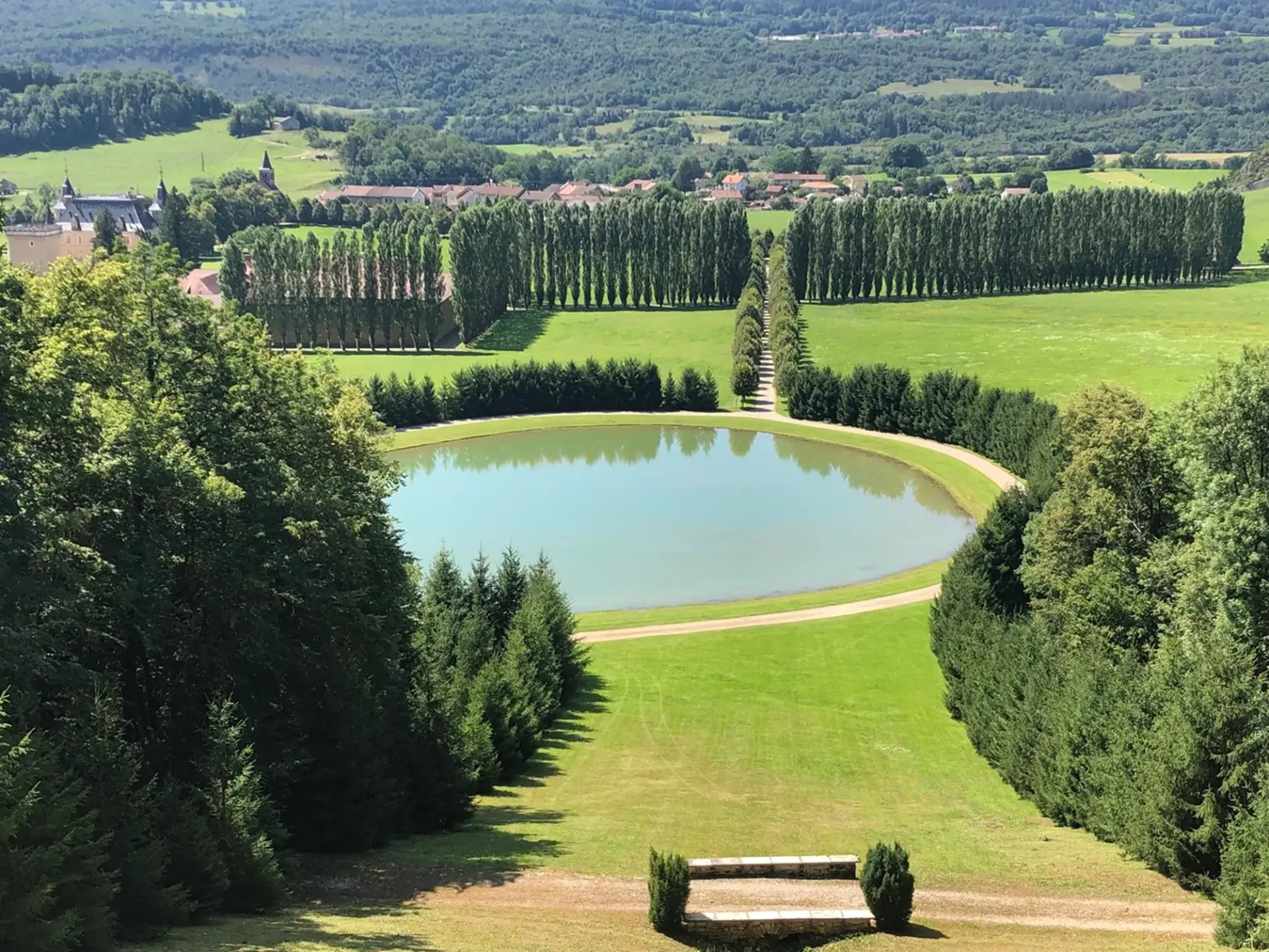 Prächtiges Schloss auf 132 Hektar