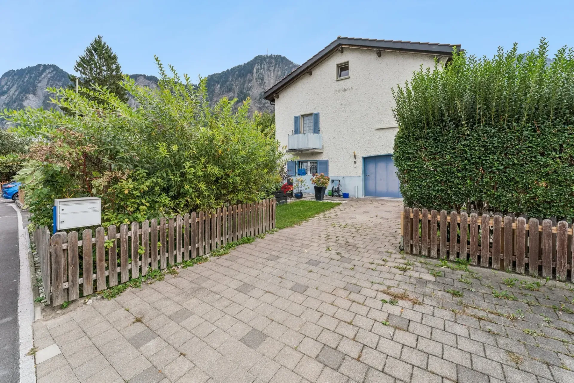 Perfect family house in the green!
