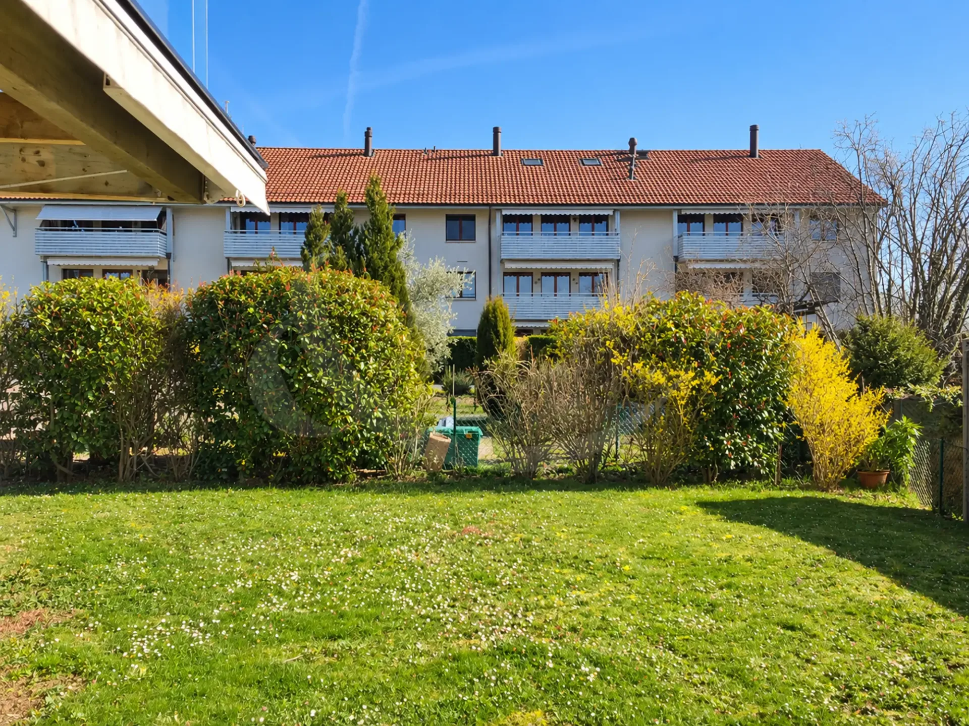 Bella villa a schiera contemporanea di 7 locali ? Avusy