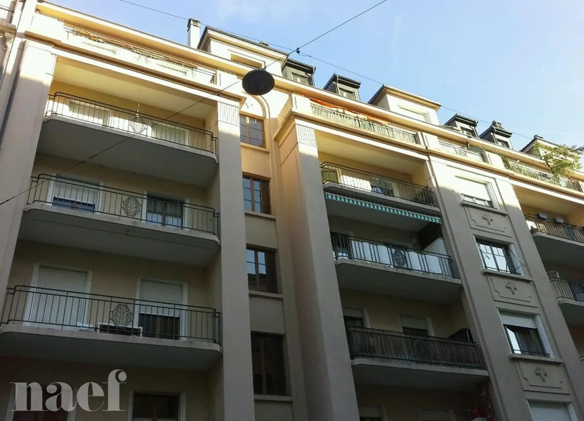 Geräumige 3-Zimmer-Wohnung mit Balkon in der Nähe des Sees zu ergattern!