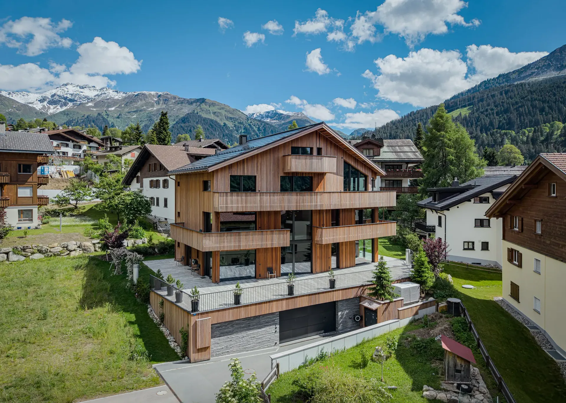 UNE PROPRIÉTÉ DE LUXE EXCLUSIVE ALLIÉE À L'ARCHITECTURE ALPINE