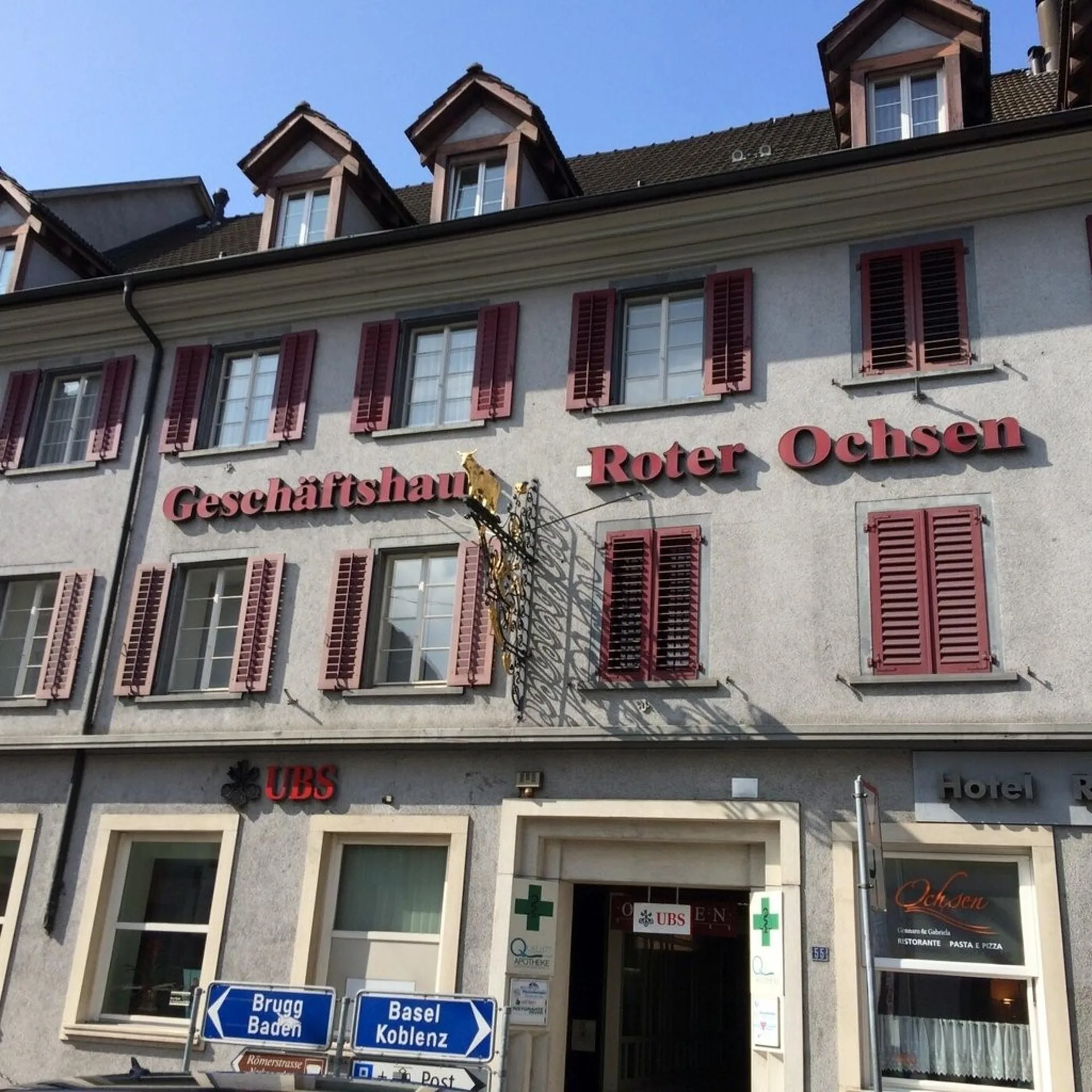 Grande maisonnette en plein cœur de la vieille ville...