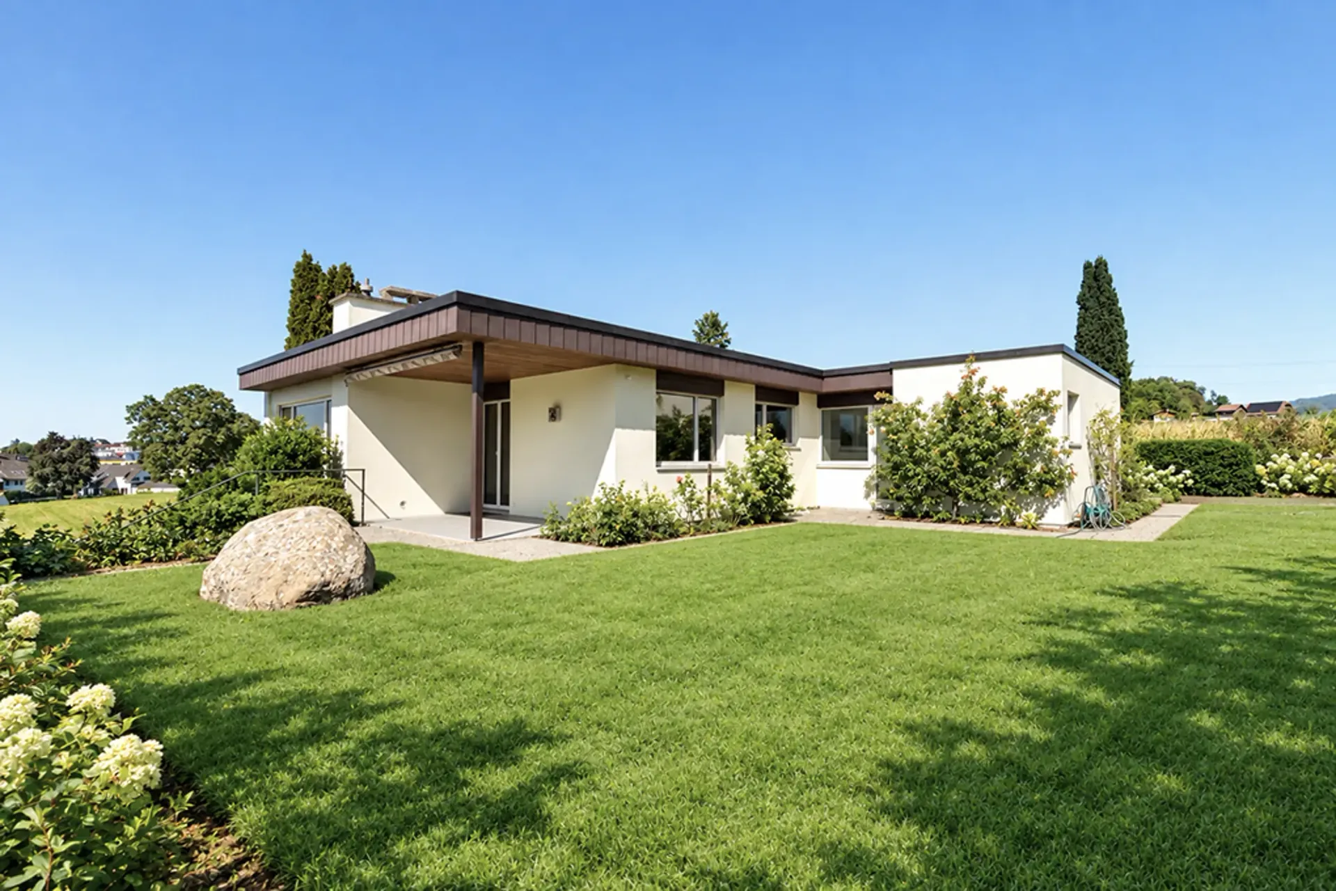 Freistehendes Einfamilienhaus mit Weitsicht und Privatsphäre