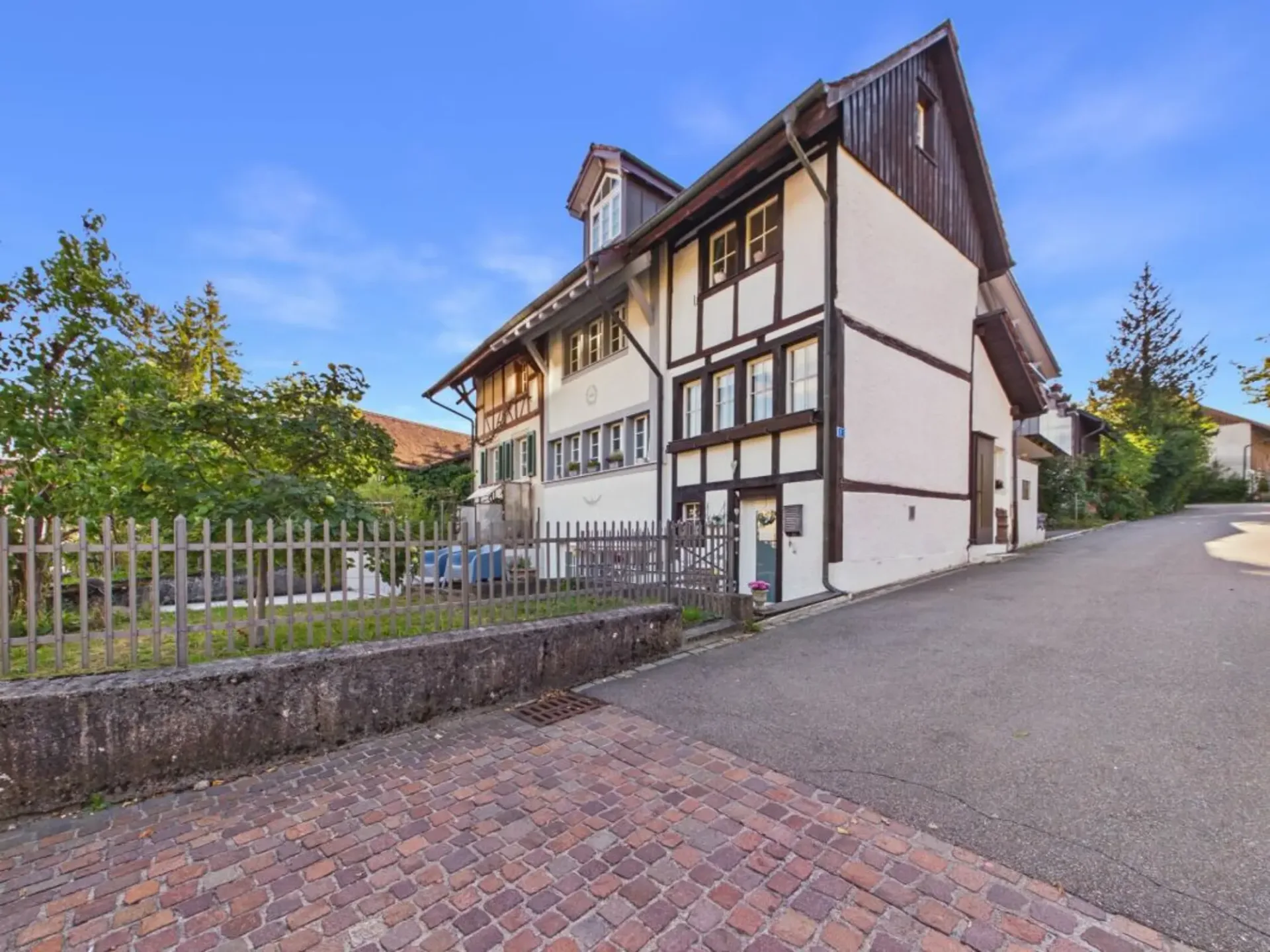 Bijou historique avec charme spécial dans le vieux centre du village de Dietlikon