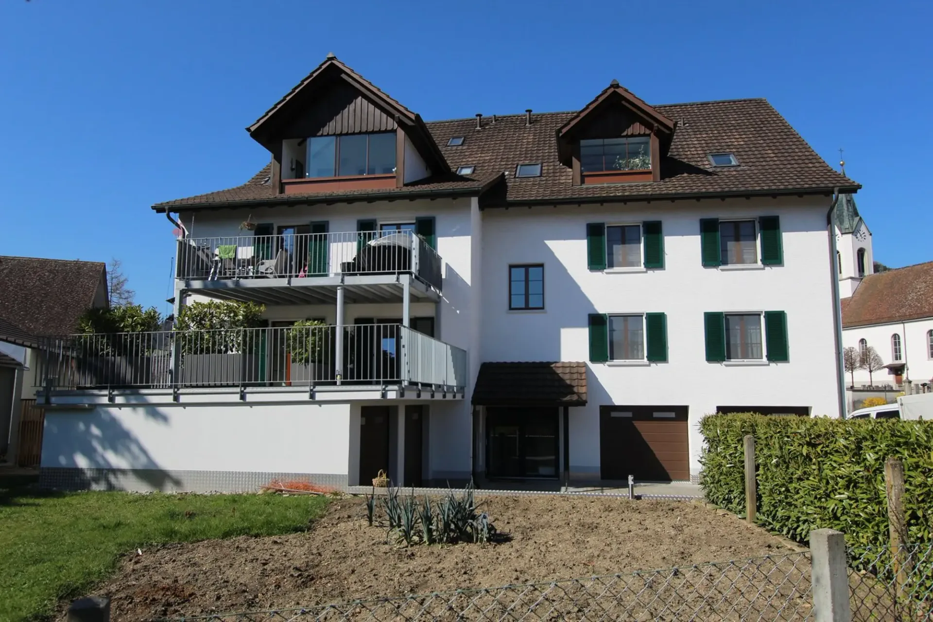 VIEL PLATZ IN IHREM NEUEN ZUHAUSE - Grosszügige 4.5-Zimmer-Maisonettewohnung zu vermieten.