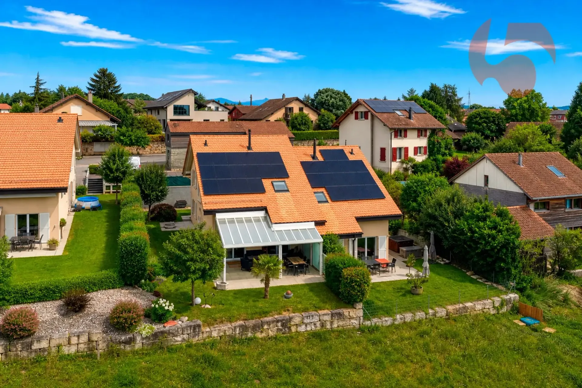 Prächtige 4.5-Zimmer-Villa mit Panoramablick auf den Jura und die umliegende Landschaft
