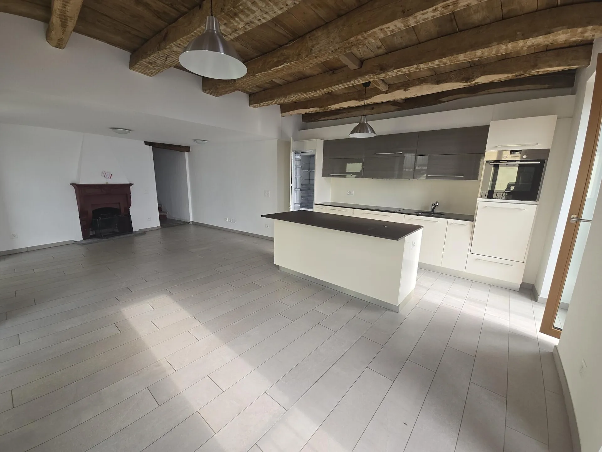 Beautiful Renovated House 4.5 Rooms with Lake View in Cademario