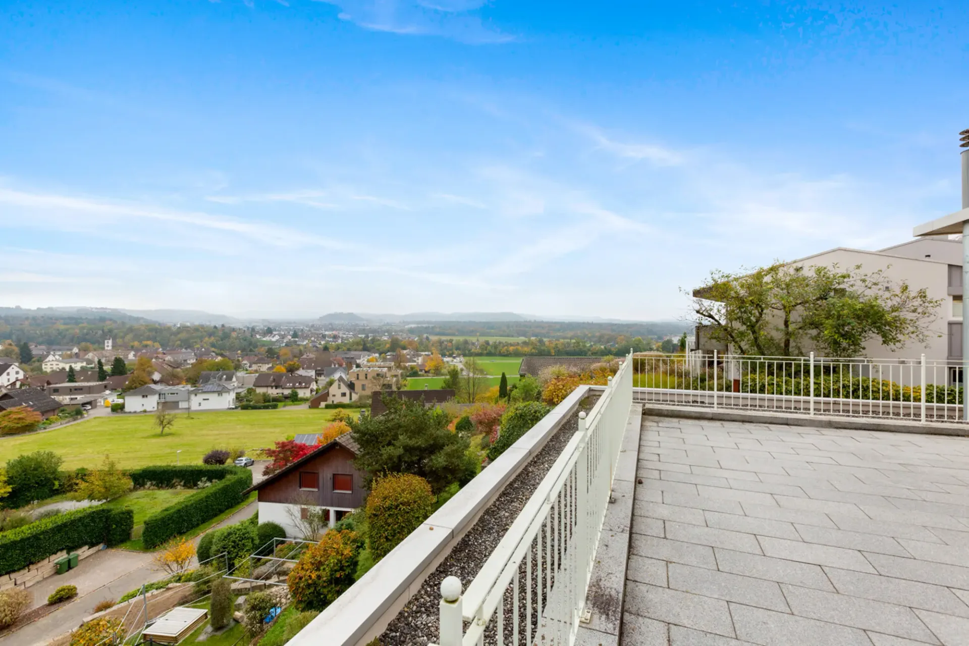 Luxuriöses 6.5-Zimmer Einfamilienhaus an bester Panorama-Lage