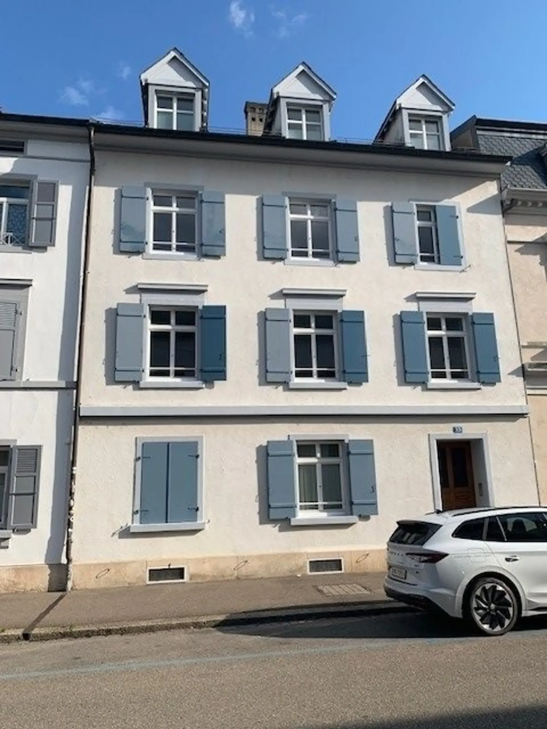 Helle 4-Zimmerwohnung im 2. OG mit Balkon
