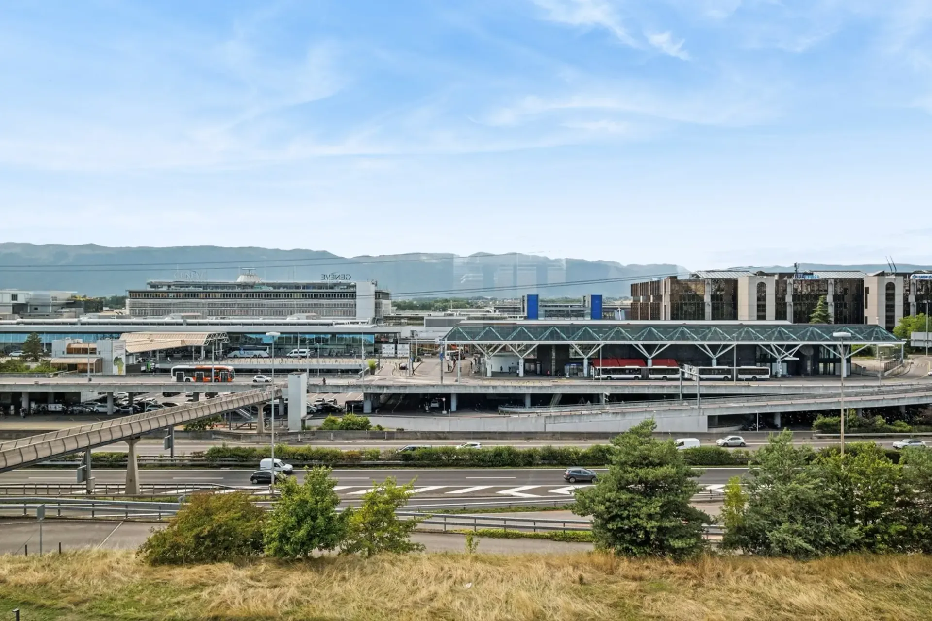 Büros Plug & Play am Flughafen mit hervorragender Sichtbarkeit