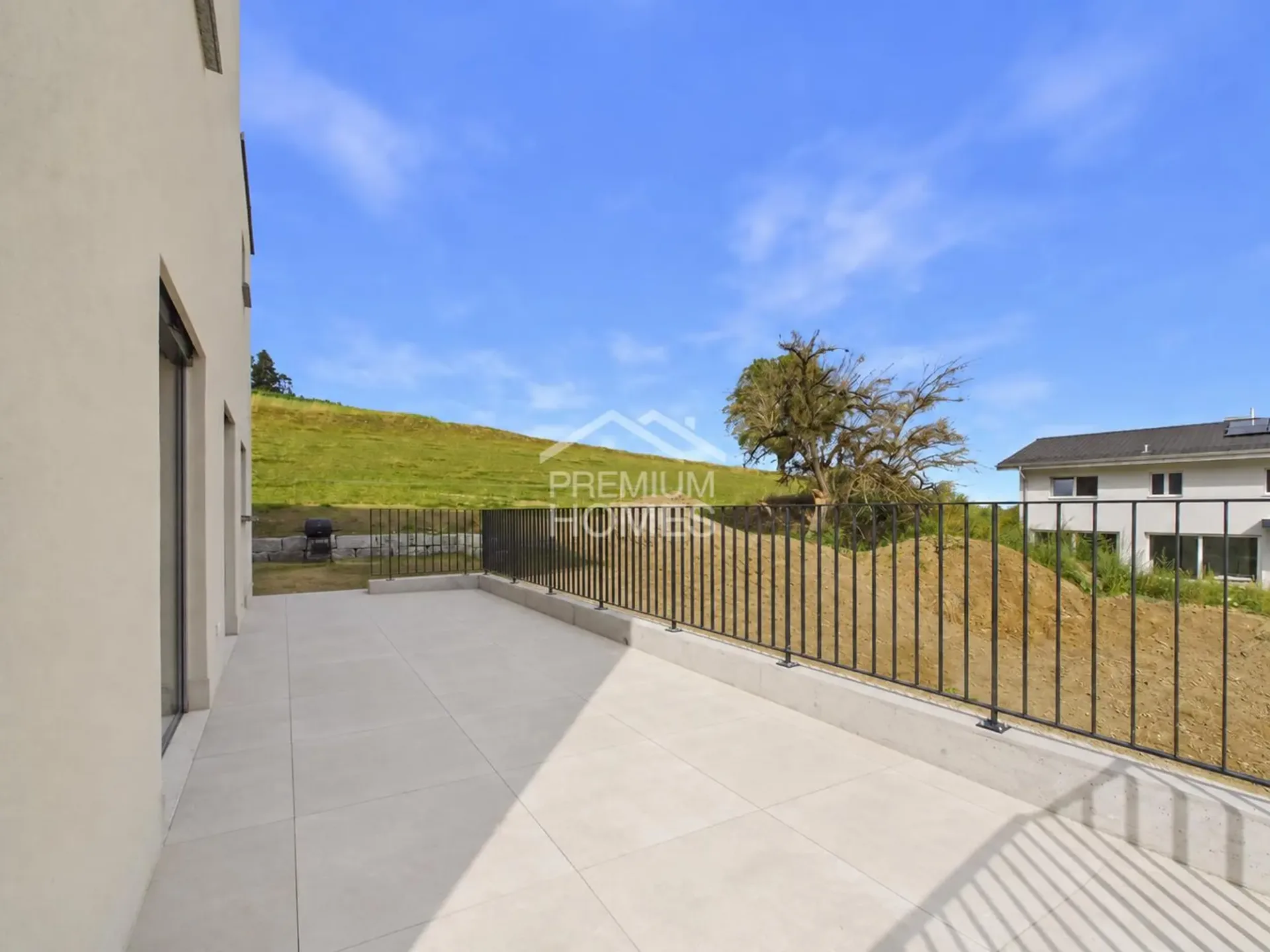 Modern living with a far-reaching view