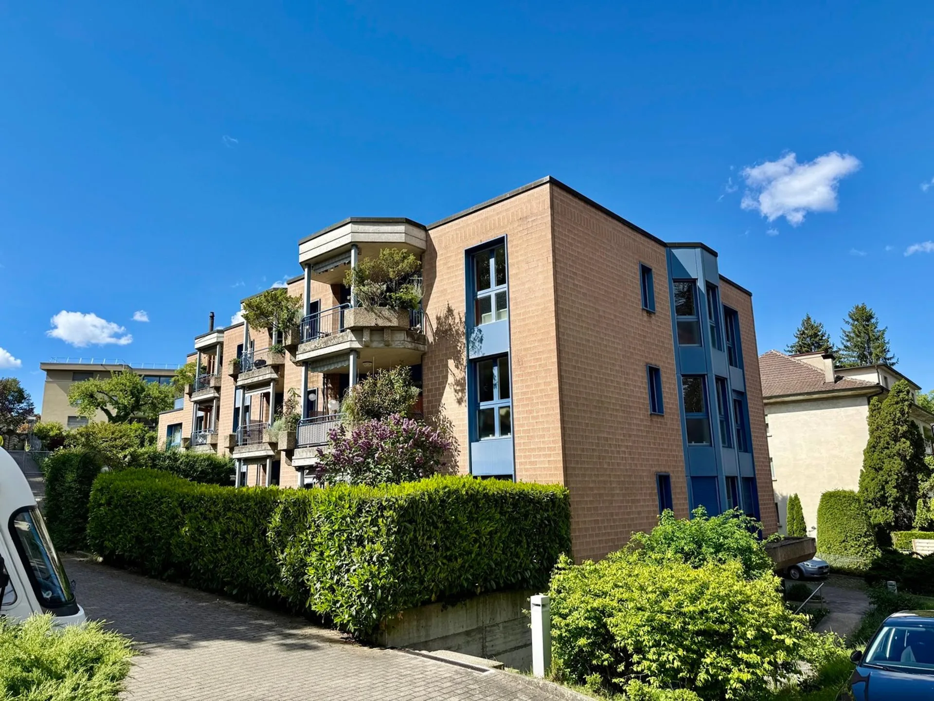 FRIBOURG - 3,5 Zimmer im Erdgeschoss