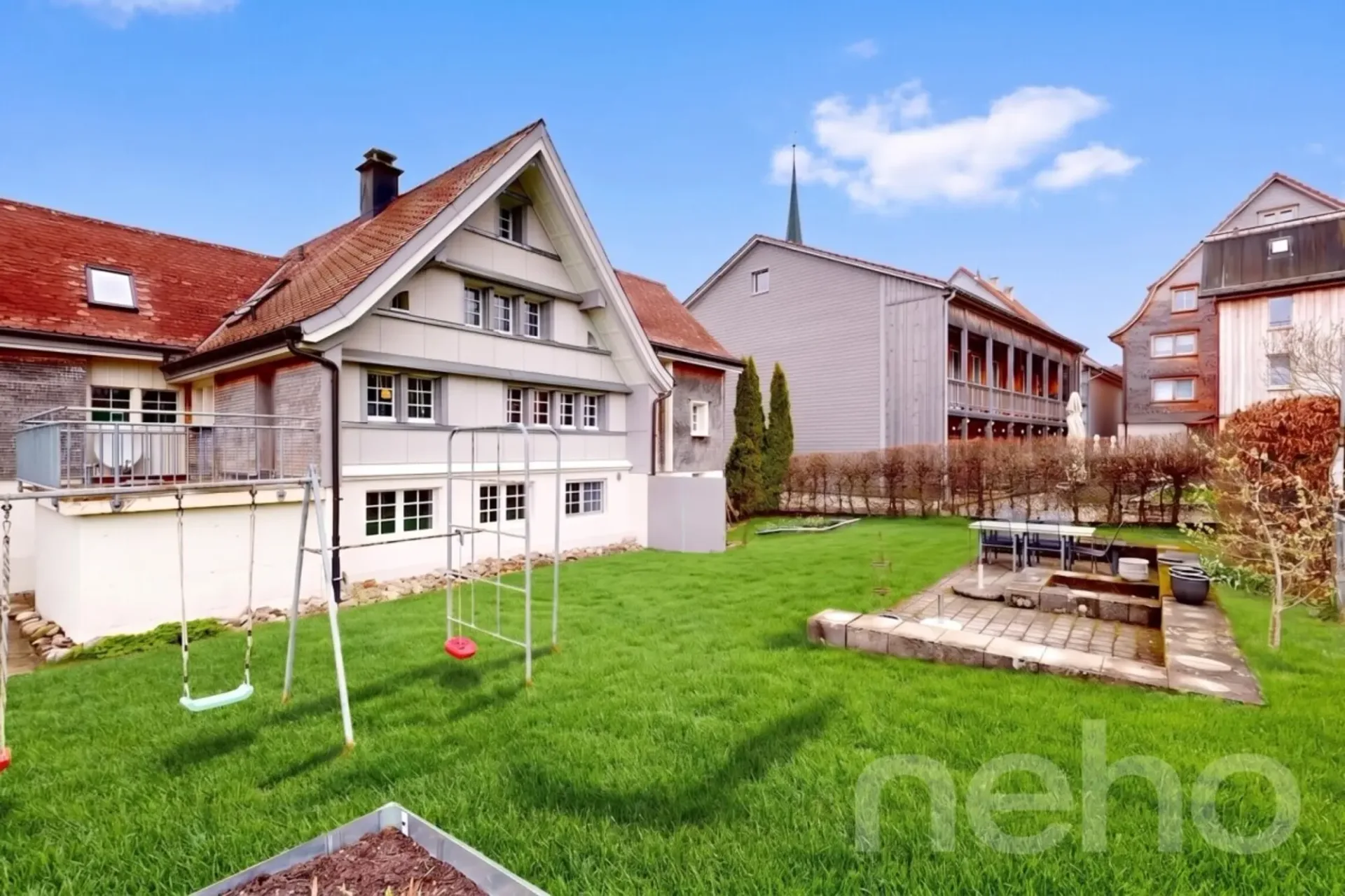Natur, Ruhe, Möglichkeiten - vielseitige Liegenschaft in Hemberg