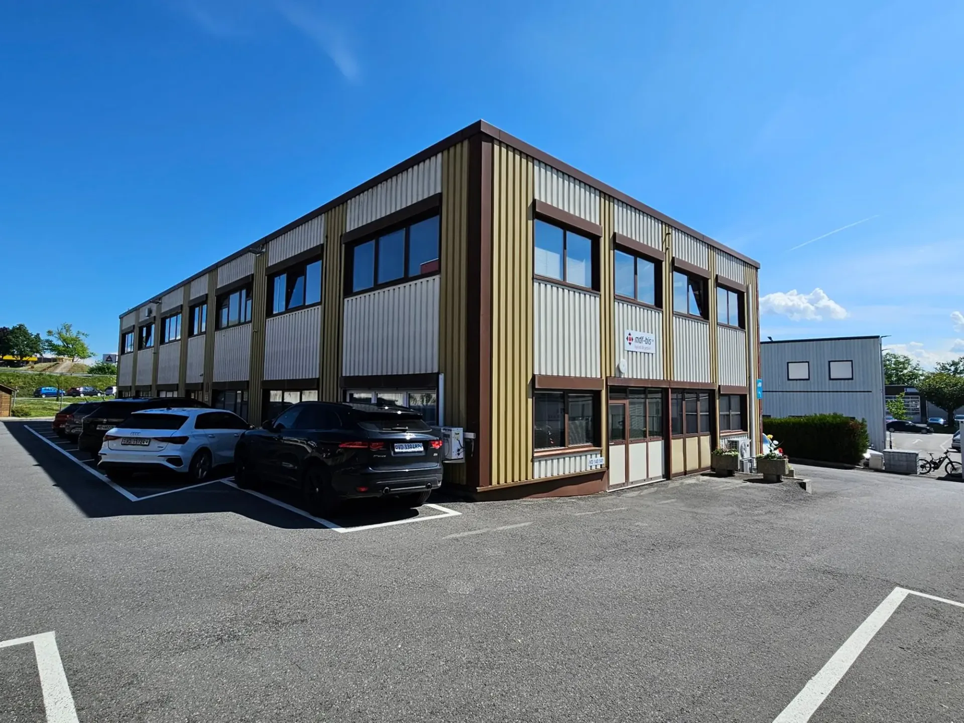 380 m2 auf 4 Gewerbeflächen verteilt