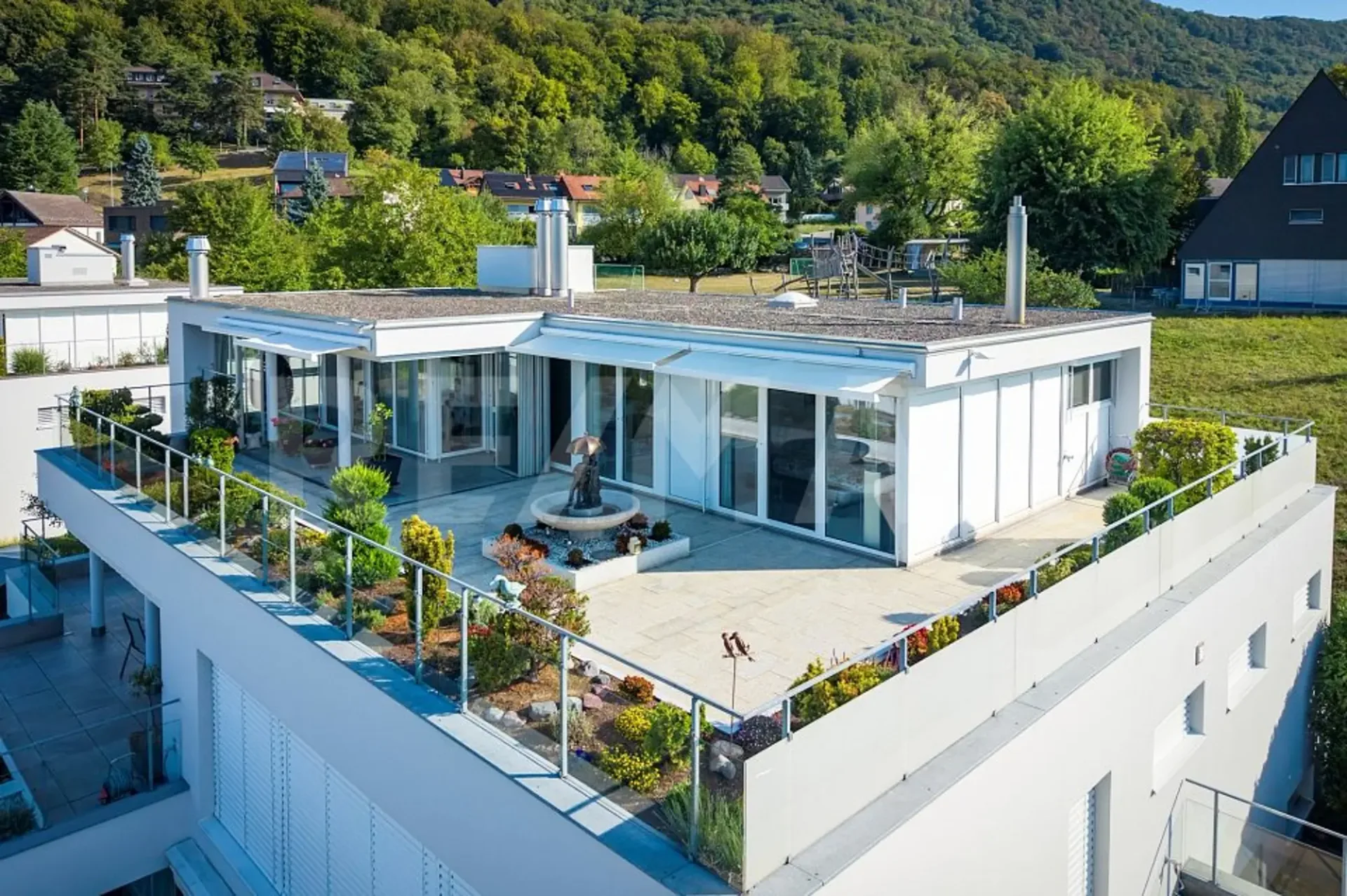 Exklusive 3.5-Zimmer-Attikawohnung am begehrten Lägerenhang in Wettingen