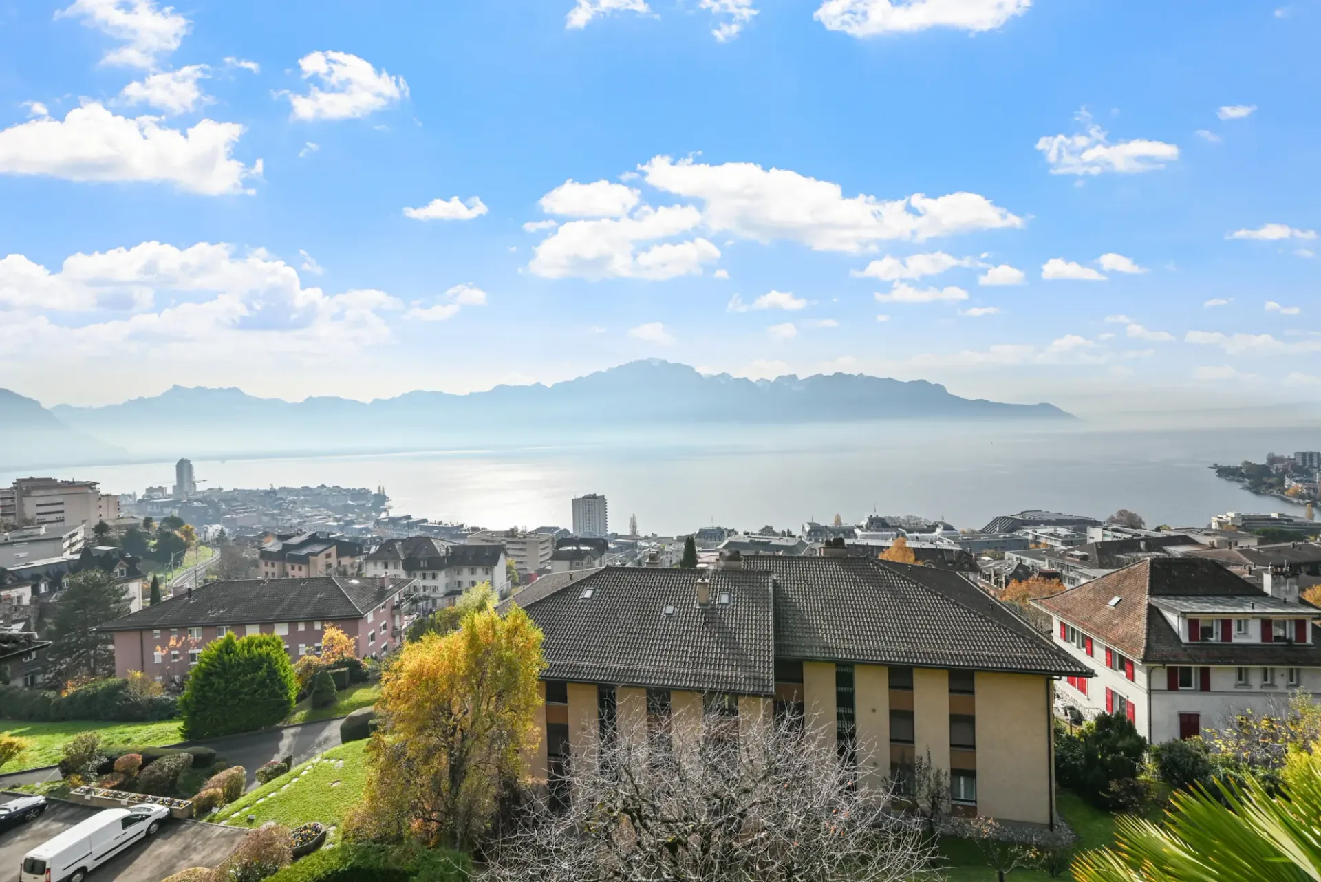 MONTREUX - GERÄUMIGES 4.5 ZIMMER-WOHNUNG MIT ATEMBERAUBENDER AUSSICHT