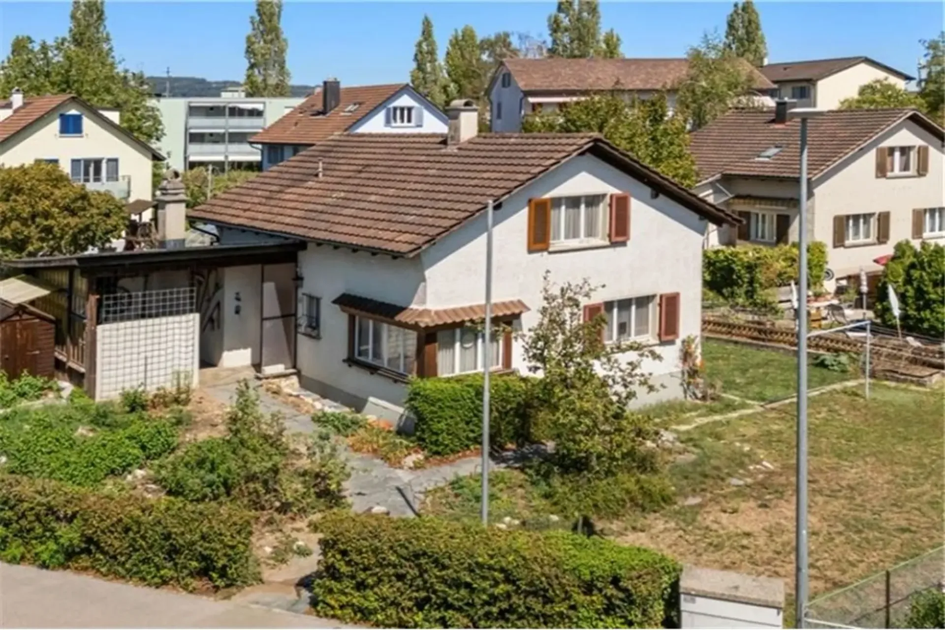 Oase im Stadtquartier - Einfamilienhaus mit 4 ½ Zimmer und Entwicklungspotenzial