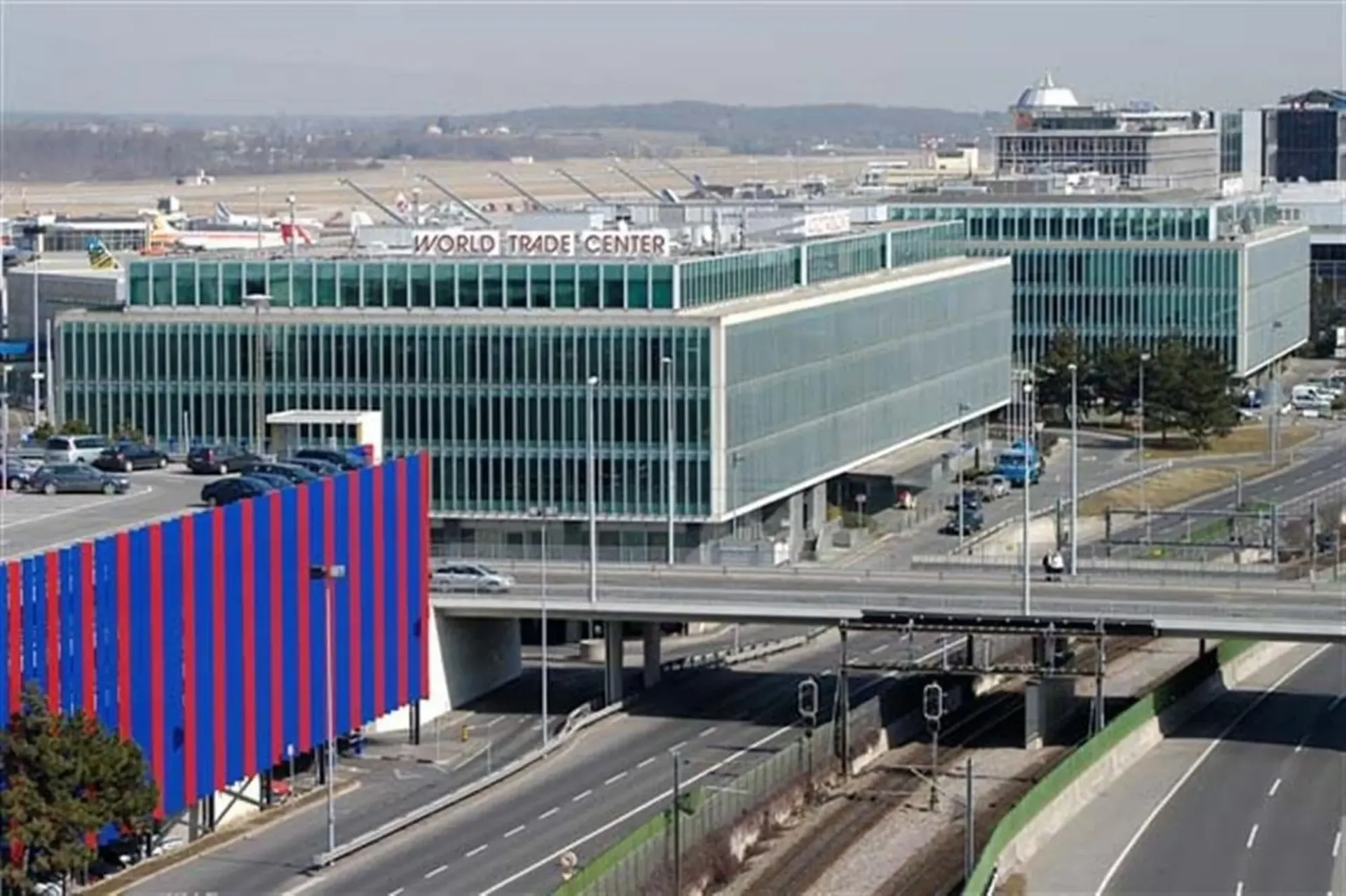 Modularer Raum direkt am Flughafen