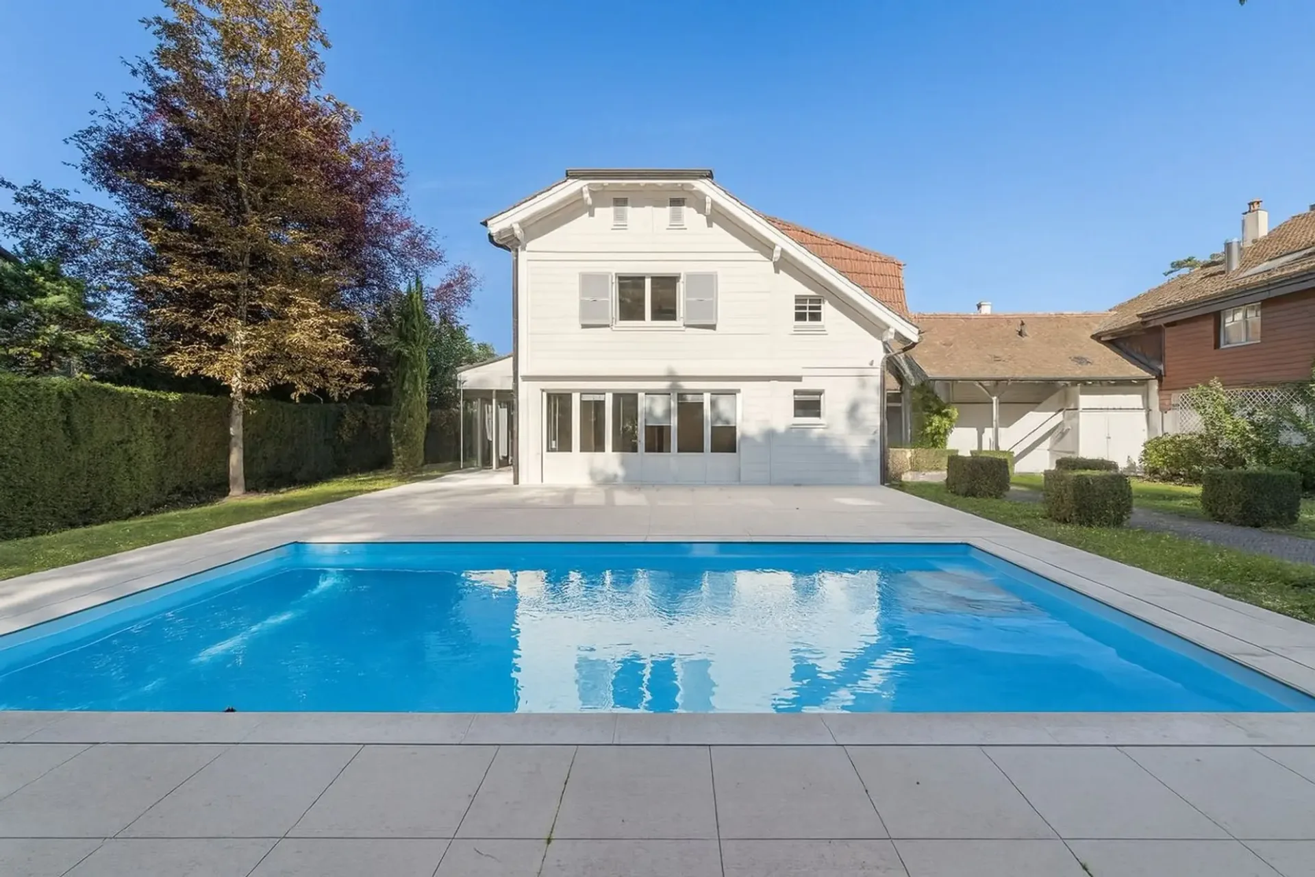 Magnificent renovated family property in the heart of Bellevue