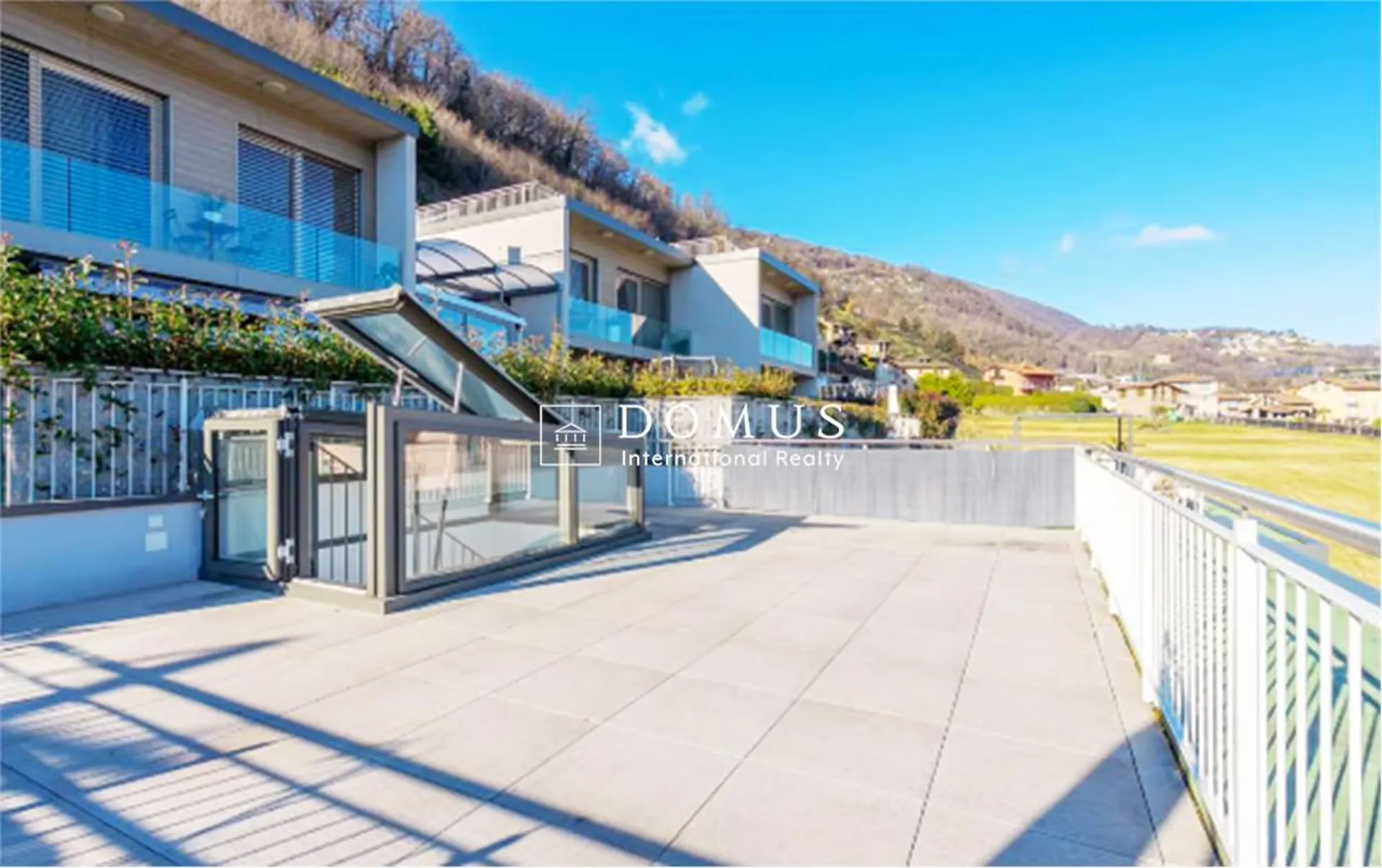 Elegantes Duplex mit 2,5 Zimmern und Dachterrasse - Baujahr 2022