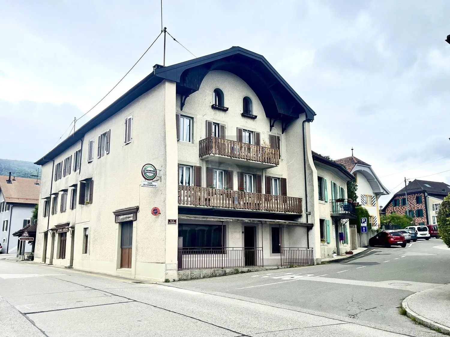 BELLE OPPORTUNITÉ POUR RÉNOVATION OU PROMOTION