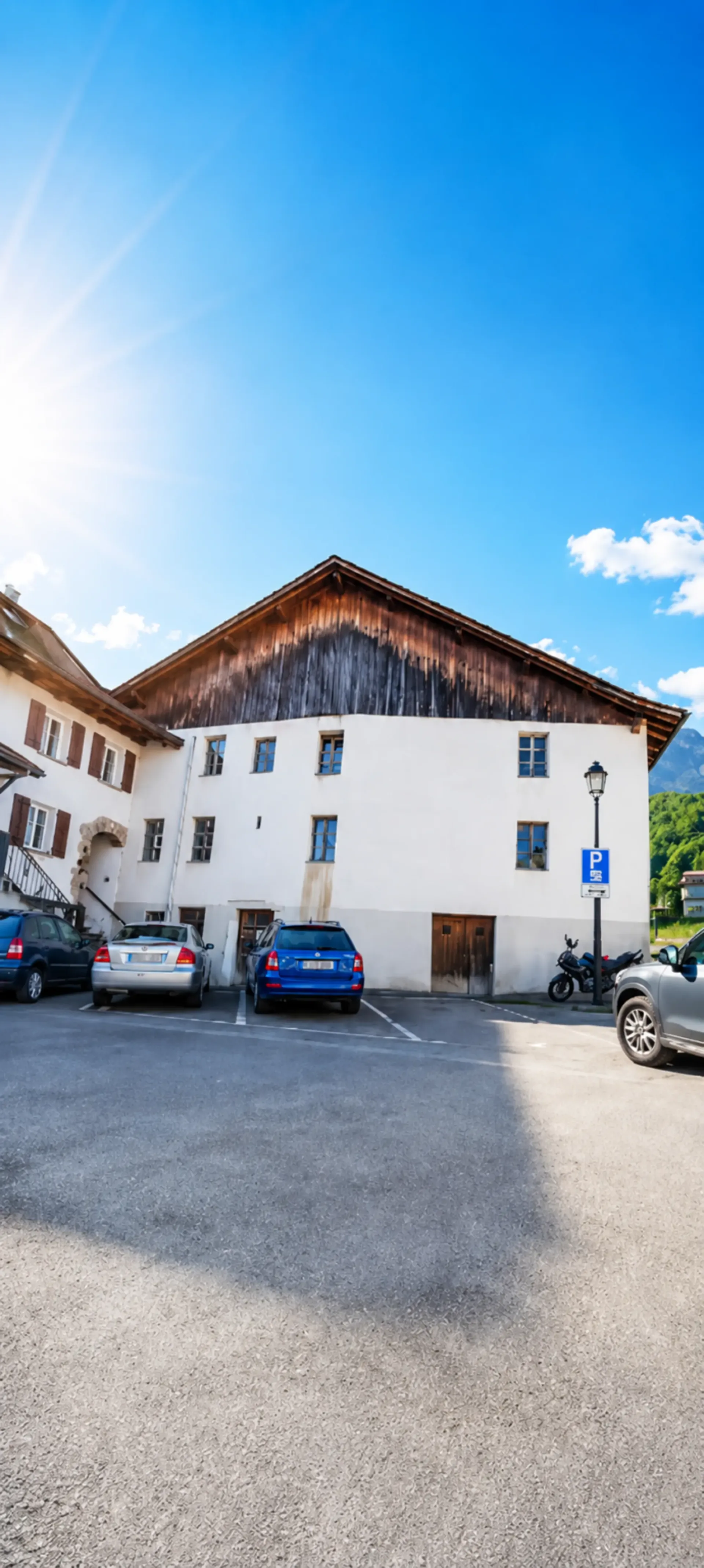 Gebäude zur Renovierung in Saint-Gingolph (VS) - Großes Entwicklungspotenzial