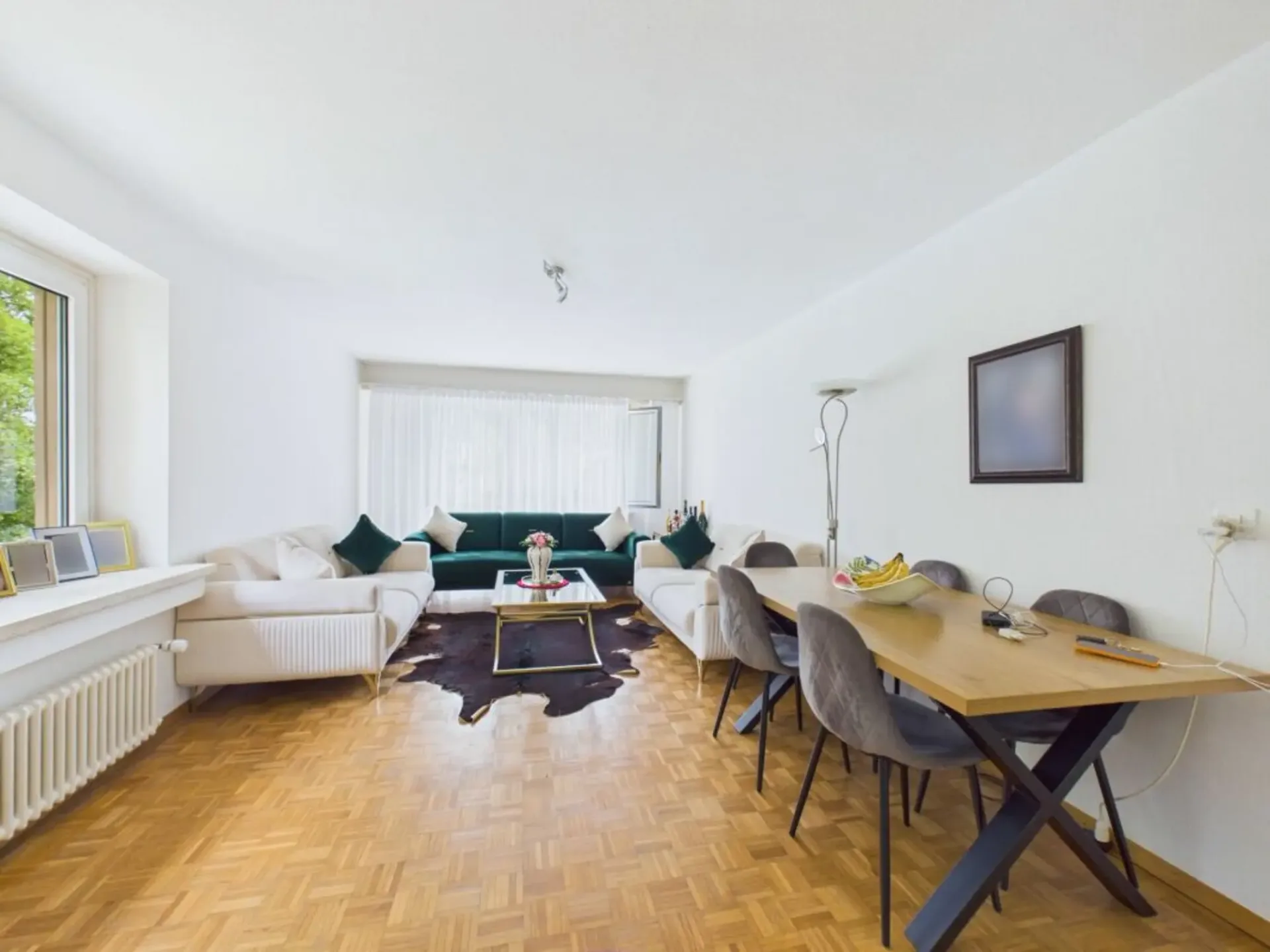 Helle 4.5 Zimmer Wohnung an ruhiger Lage im 1.OG