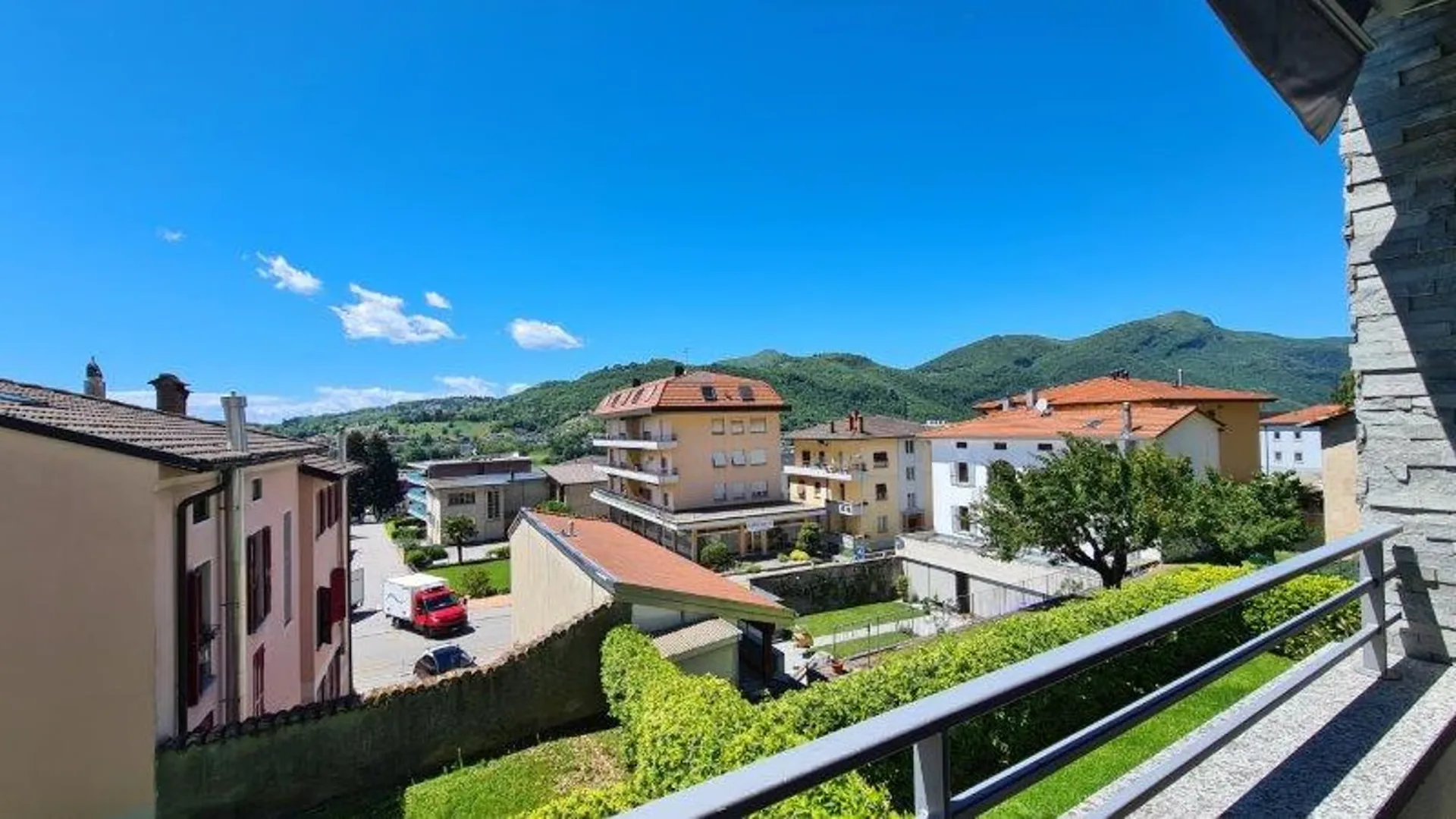MENDRISIO: NEUES 4.5-ZIMMER-WOHNUNG MIT PANORAMABLICK