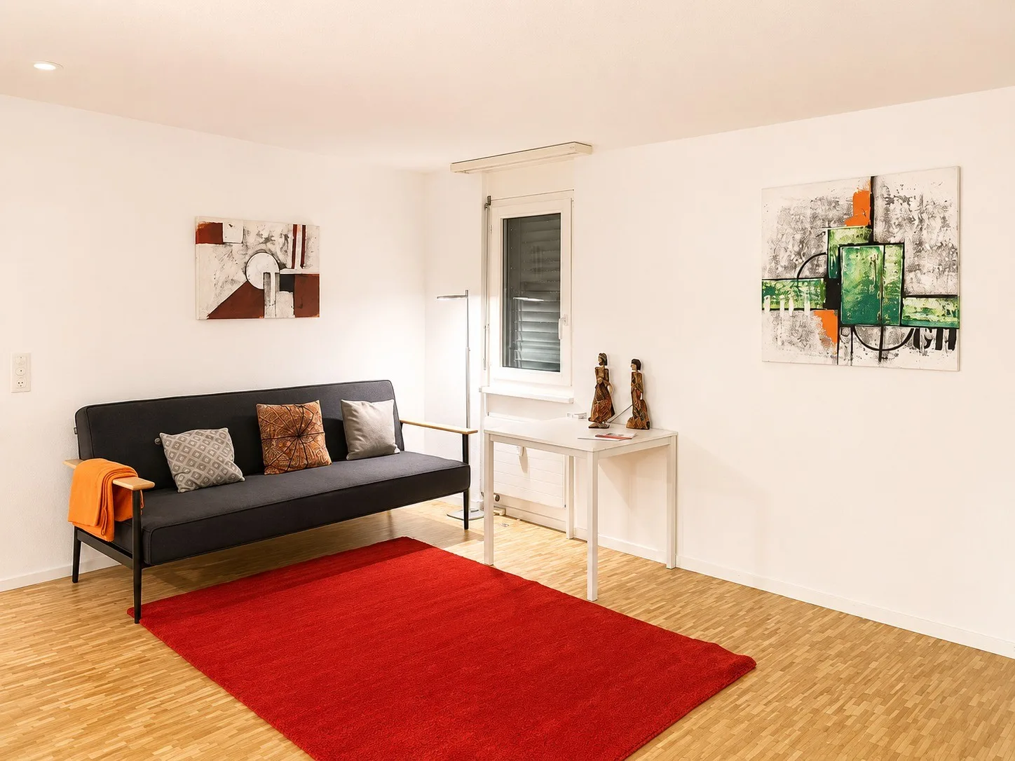🌟 2.5-Room Spacious & Stylish Apartment with Lift in Prime Zone 10 Location 🌟