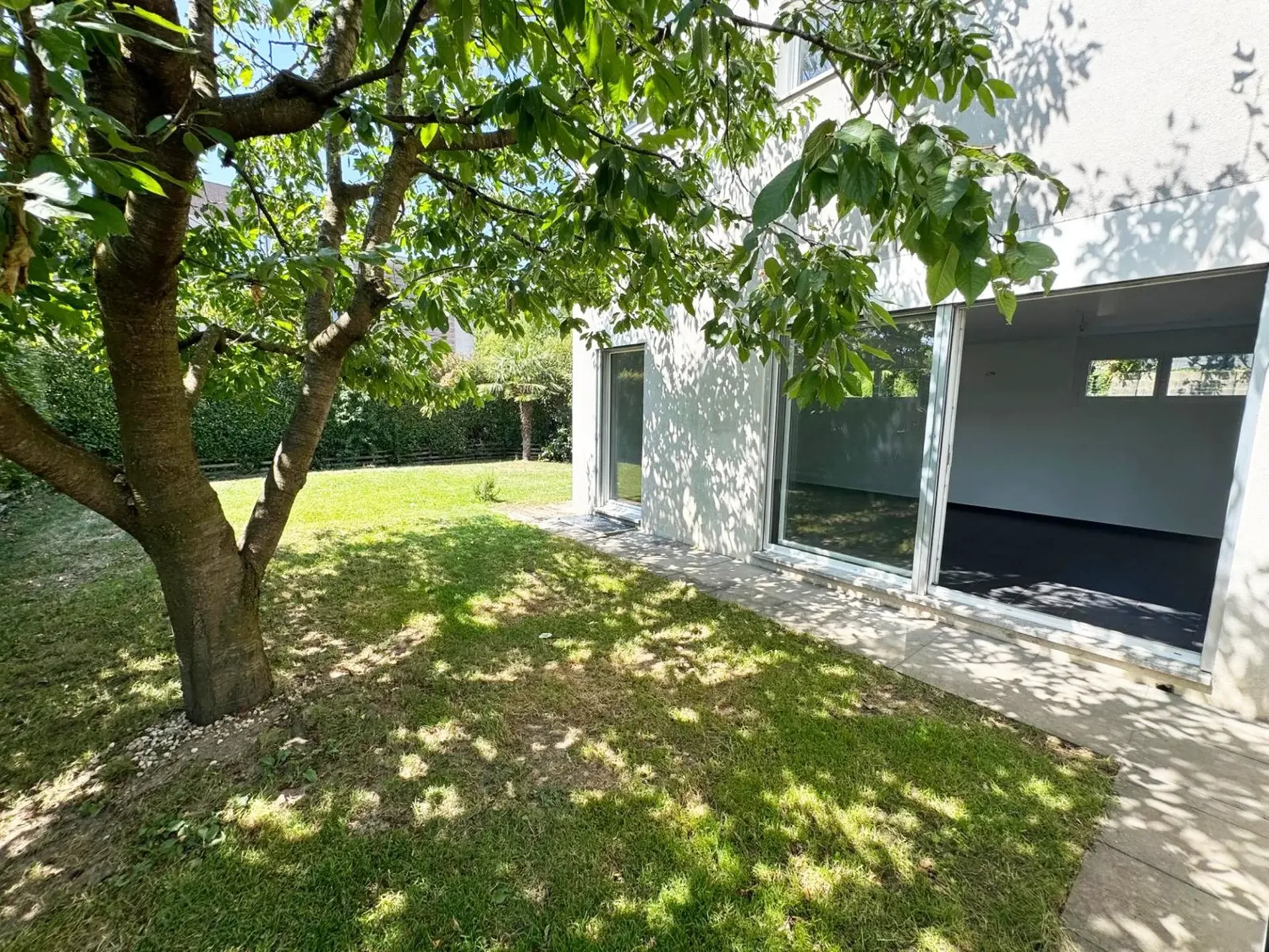 Einfamilienhaus in Stabio zu verkaufen – 4 Räume mit Balkon und grünem Blick