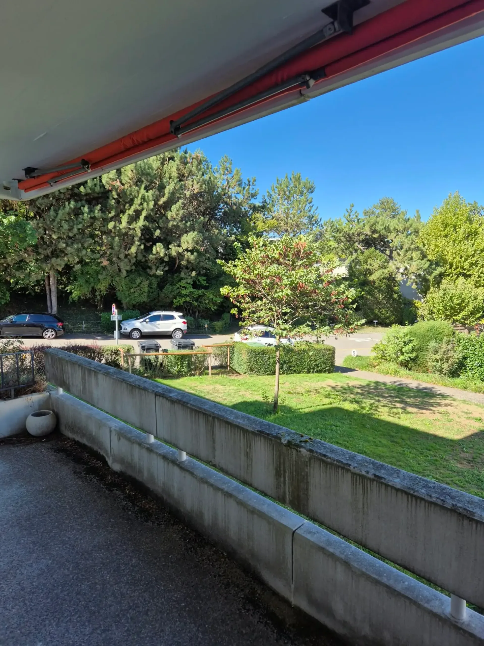 Helle 1.5-Zimmer-Wohnung mit Balkon an der Breichtenstrasse 11 in 3074 Muri b. Bern