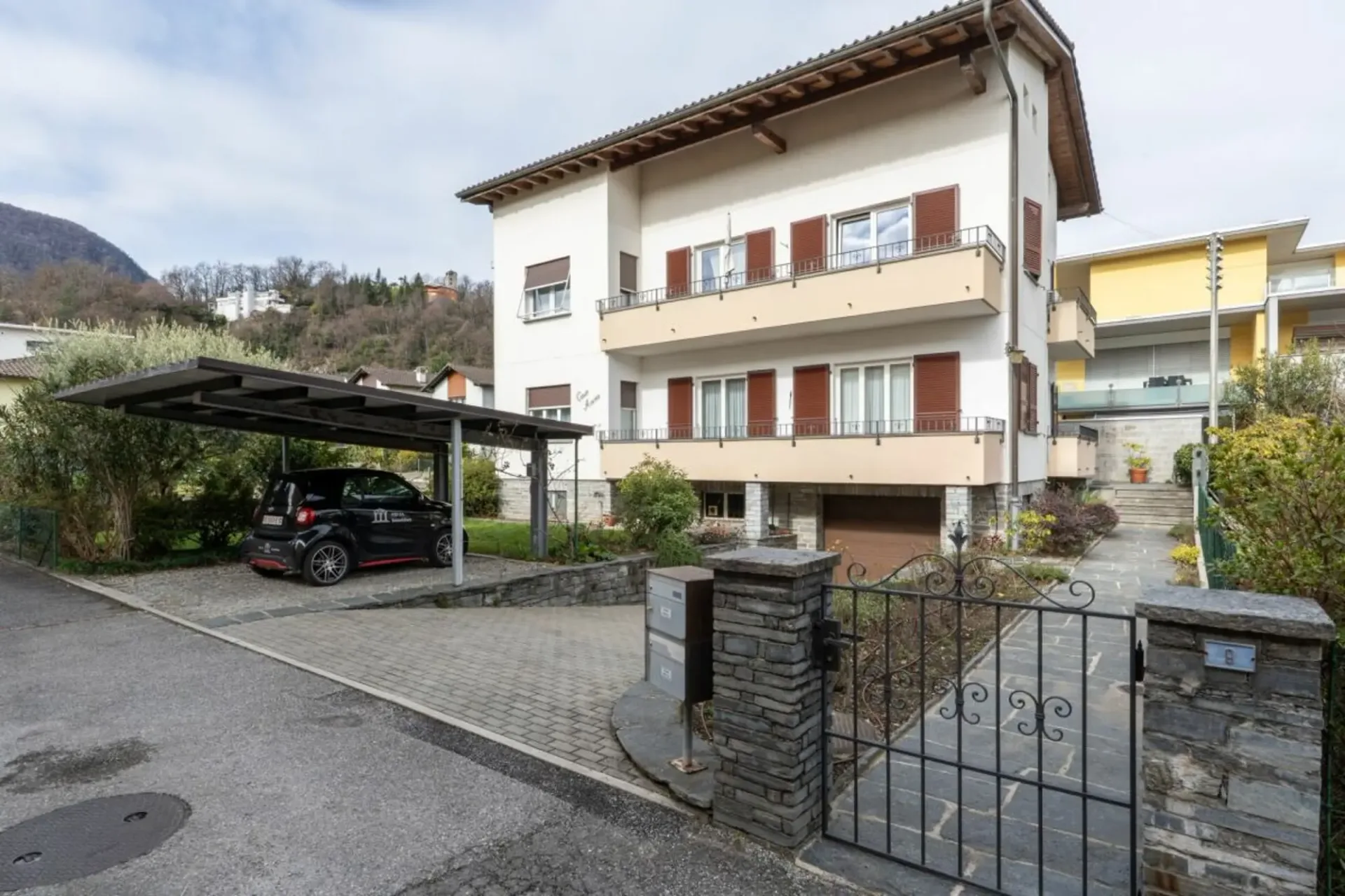 LOSONE - Wohnung mit 4.5 Zimmern zu vermieten