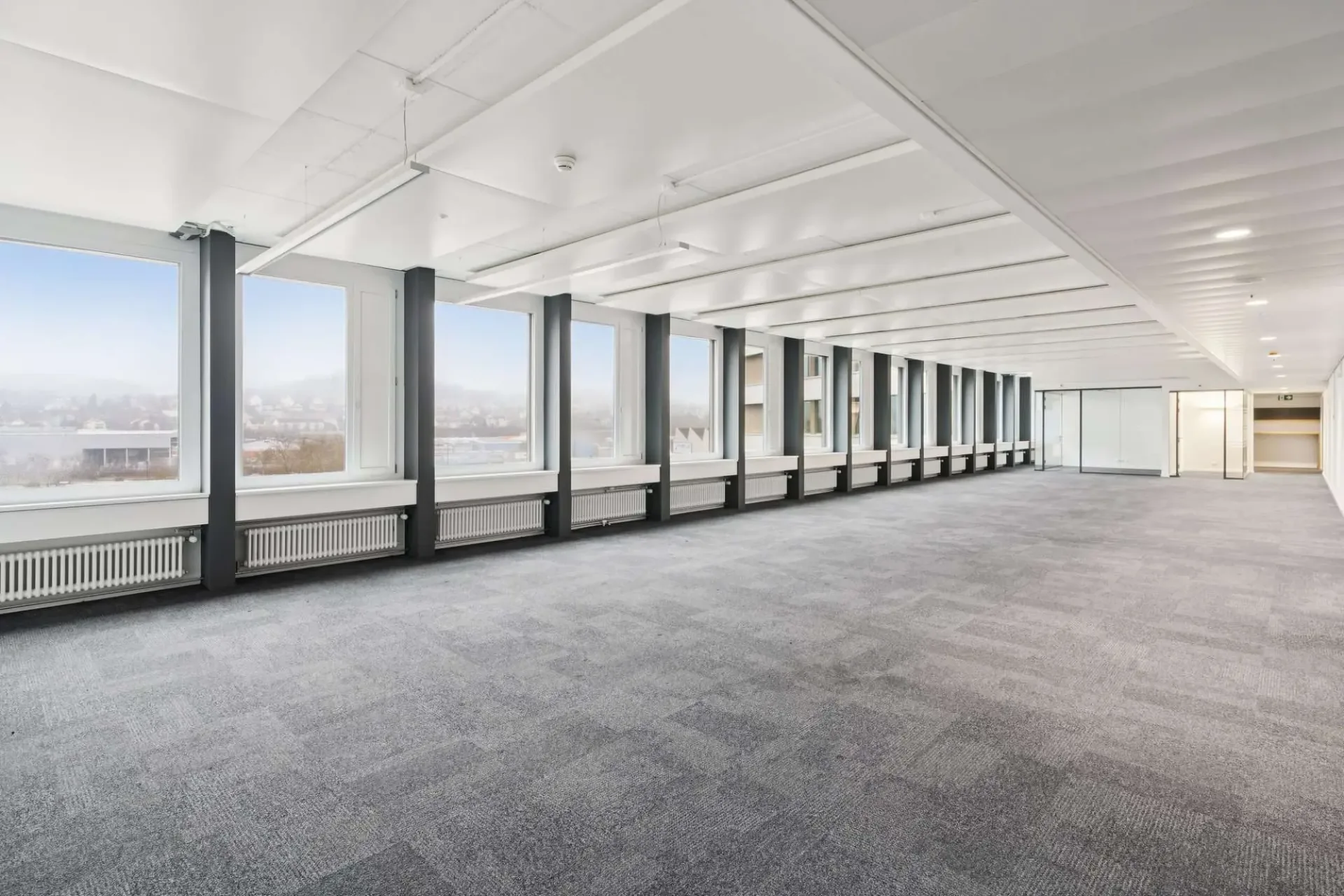 Top ausgebaute Büroflächen an zentraler Lage