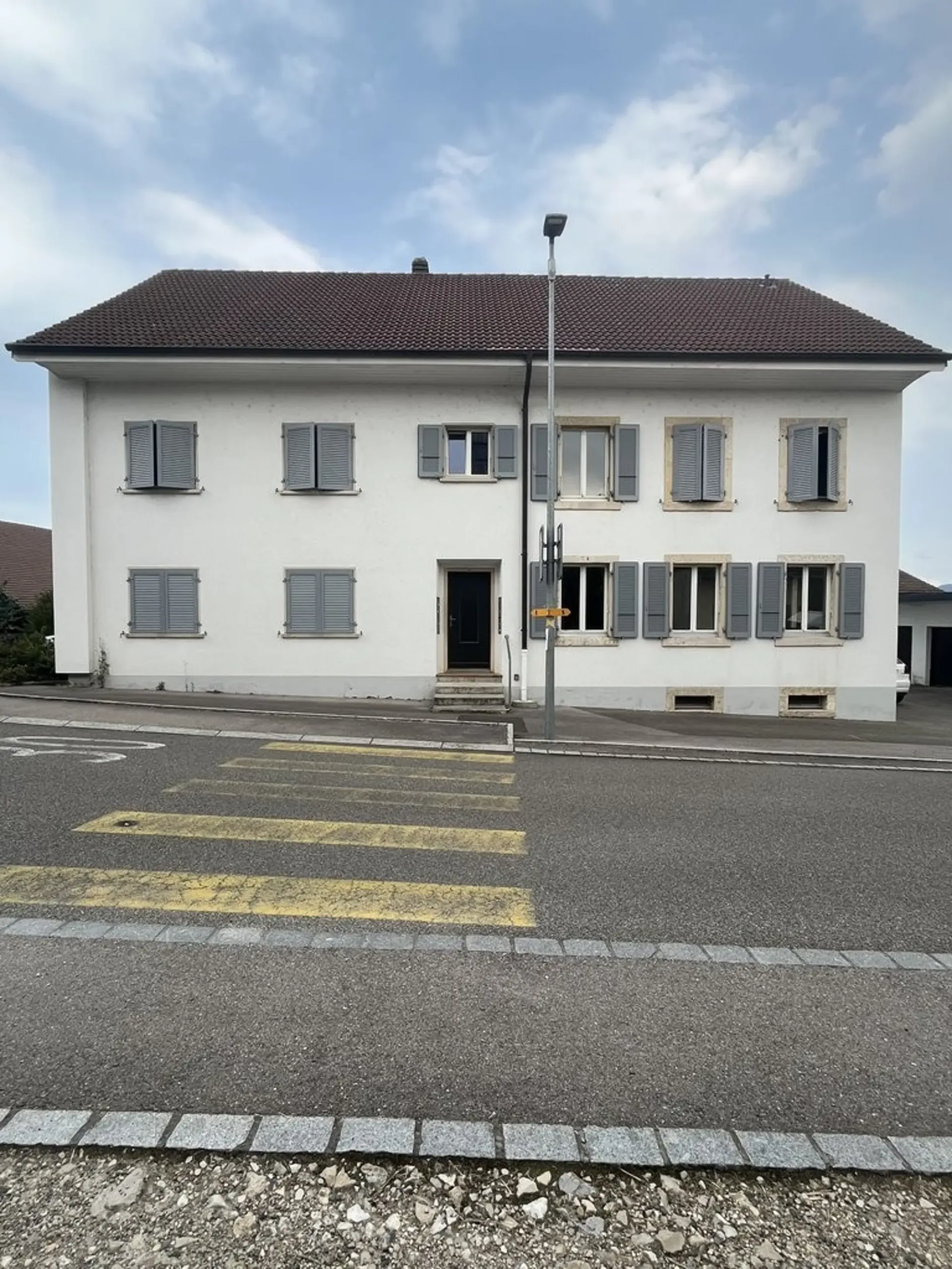 Wohnung mit 3.5 Zimmern zur Miete im Zentrum von Courtedoux