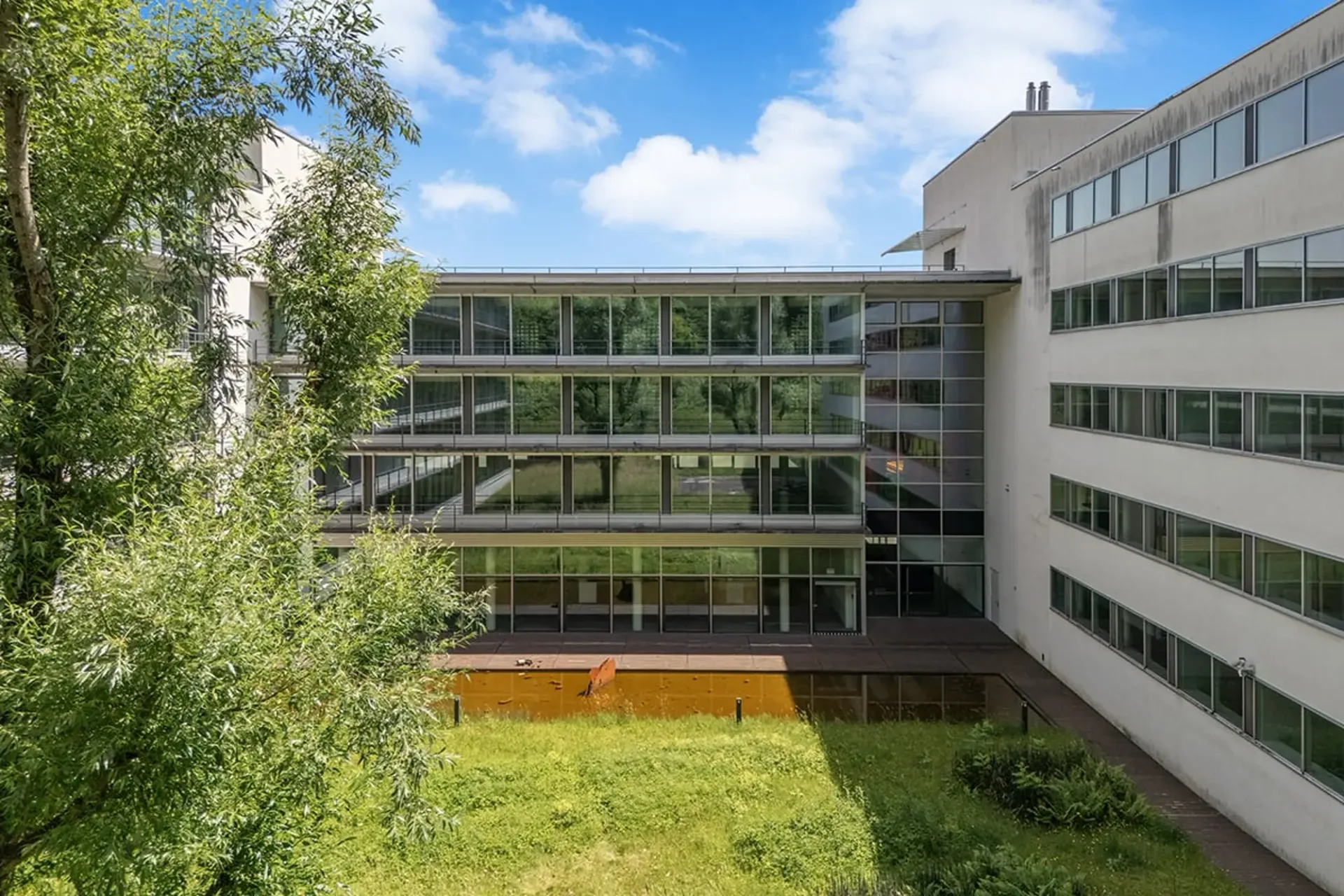 450 m² Hochwertig ausgebaute und bezugsbereite Büroflächen