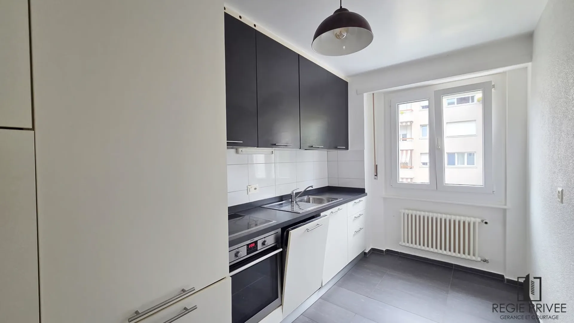 Apartment with 3.5 rooms and balcony