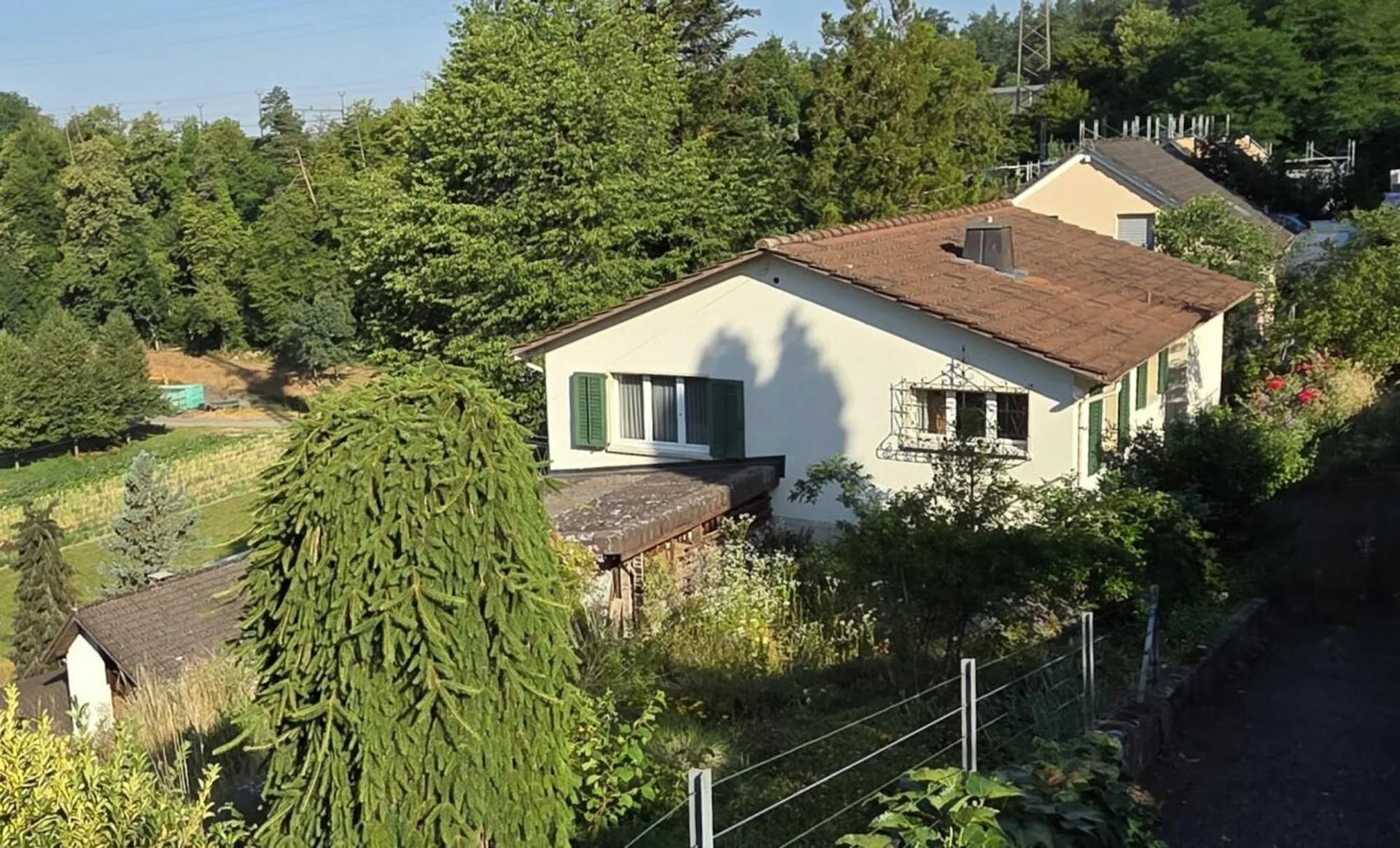Freistehendes 3.5-Zimmer-Einfamilienhaus zentrumsnah, an sonniger Lage mit Weitsicht